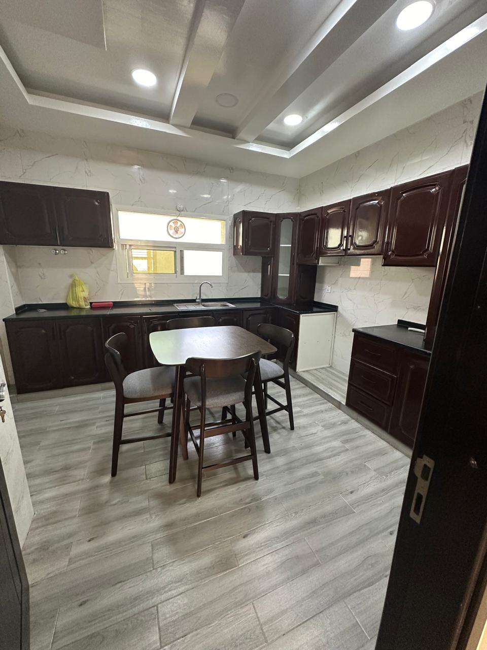 للبيع | فيلا سكنية فاخرة مع تصريح تجاري 📍 منطقة الزاهية، عجمان، الإمارات العربية المتحدة 11