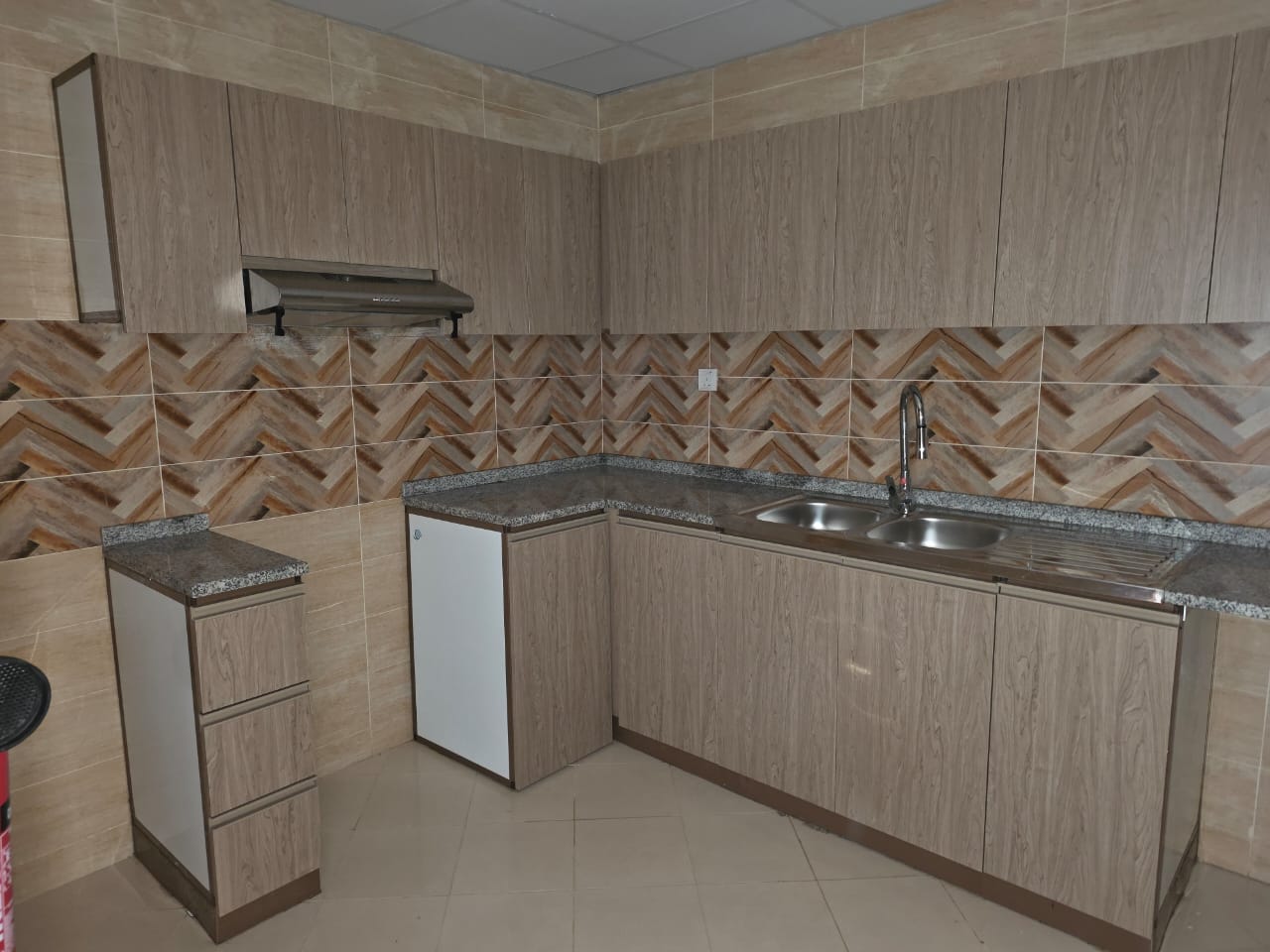 🏙️ FOR SALE | Premium 2 Bedroom Apartment | Gulf Tower, Emirates City, Ajman 4