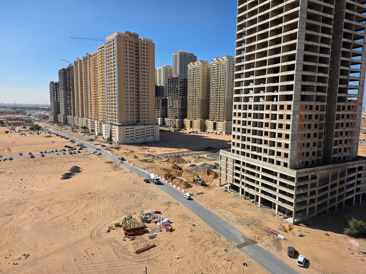 🏙️ FOR SALE | Premium 2 Bedroom Apartment | Gulf Tower, Emirates City, Ajman 8