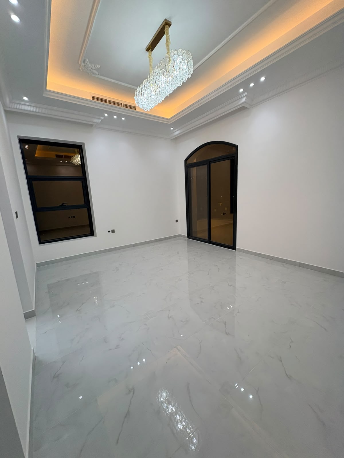 6 Master Bedrooms Villa for sale in "Helio 2," before the Azha roundabout. 2