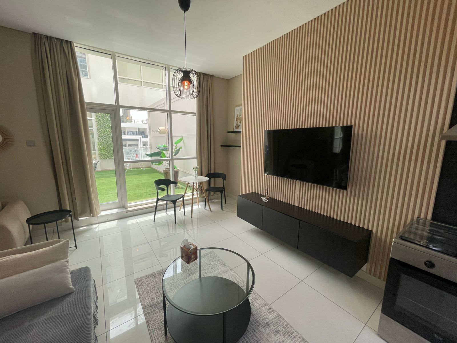 Premium Apartment for Sale | Park Central Business Bay, Dubai 8