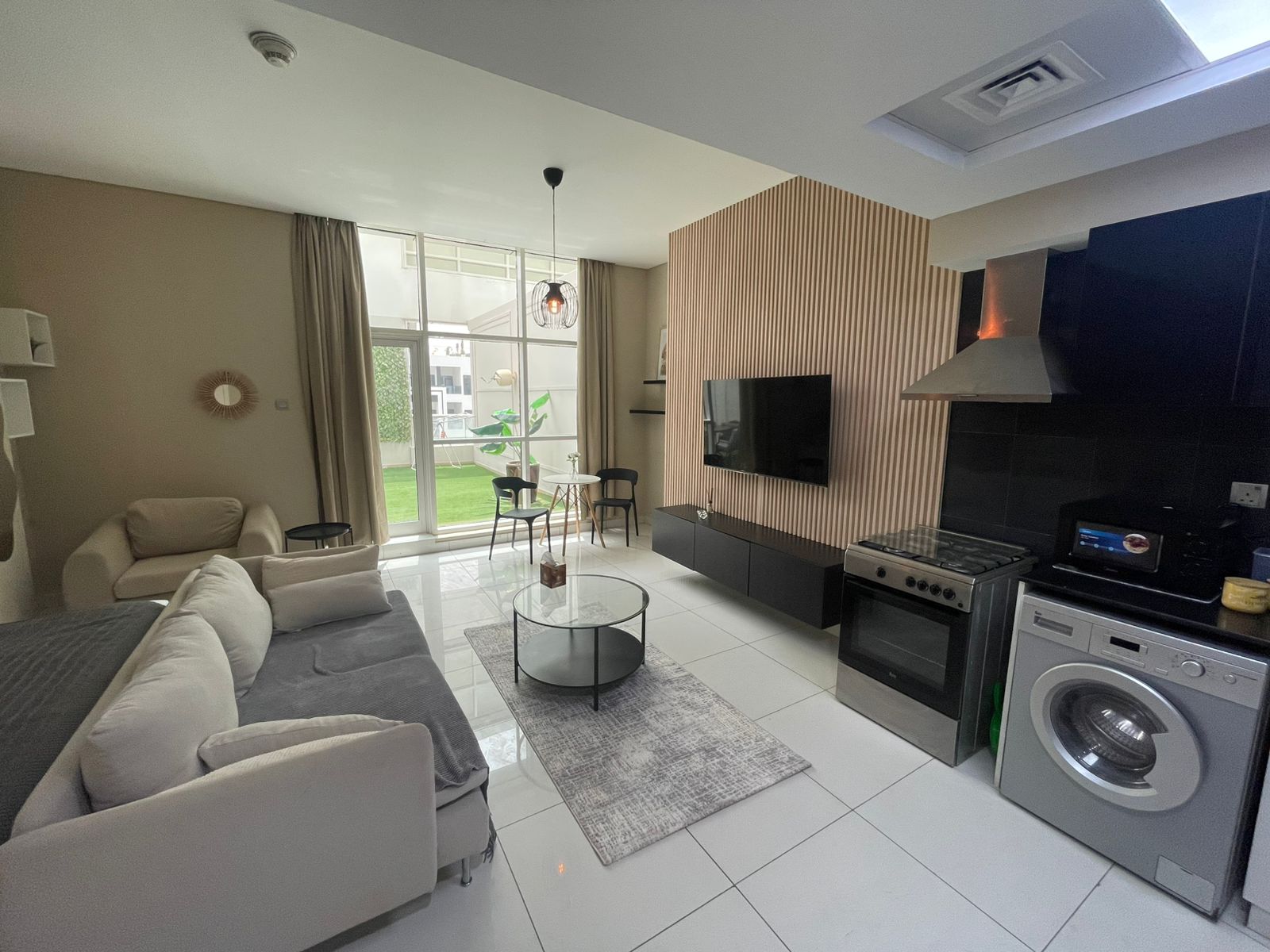 Premium Apartment for Sale | Park Central Business Bay, Dubai 10