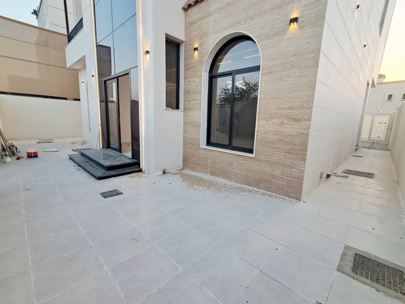🏡 لا تفوّت الفرصة... فيلا أحلامك بانتظارك في منطقة الياسمين! 14