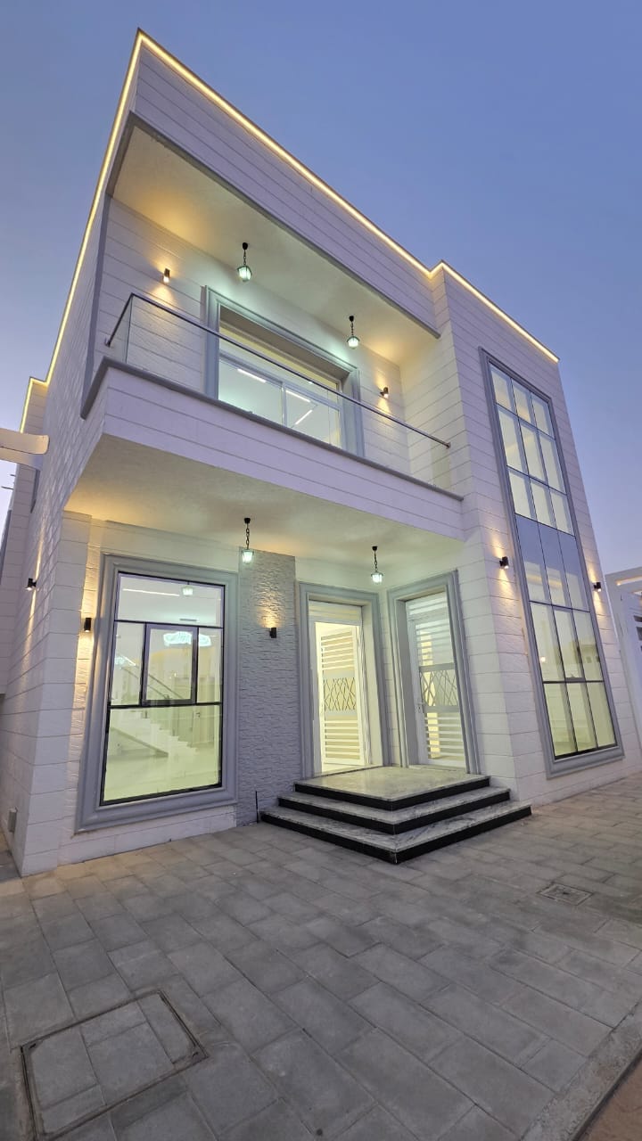 🏡 **فيلا مودرن للبيع في الزاهية**  تصميم عصري، موقع متميز وتشطيبات راقية ✨ **لا تفوّت فرصة امتلاك فيلا أحلامك!** 3
