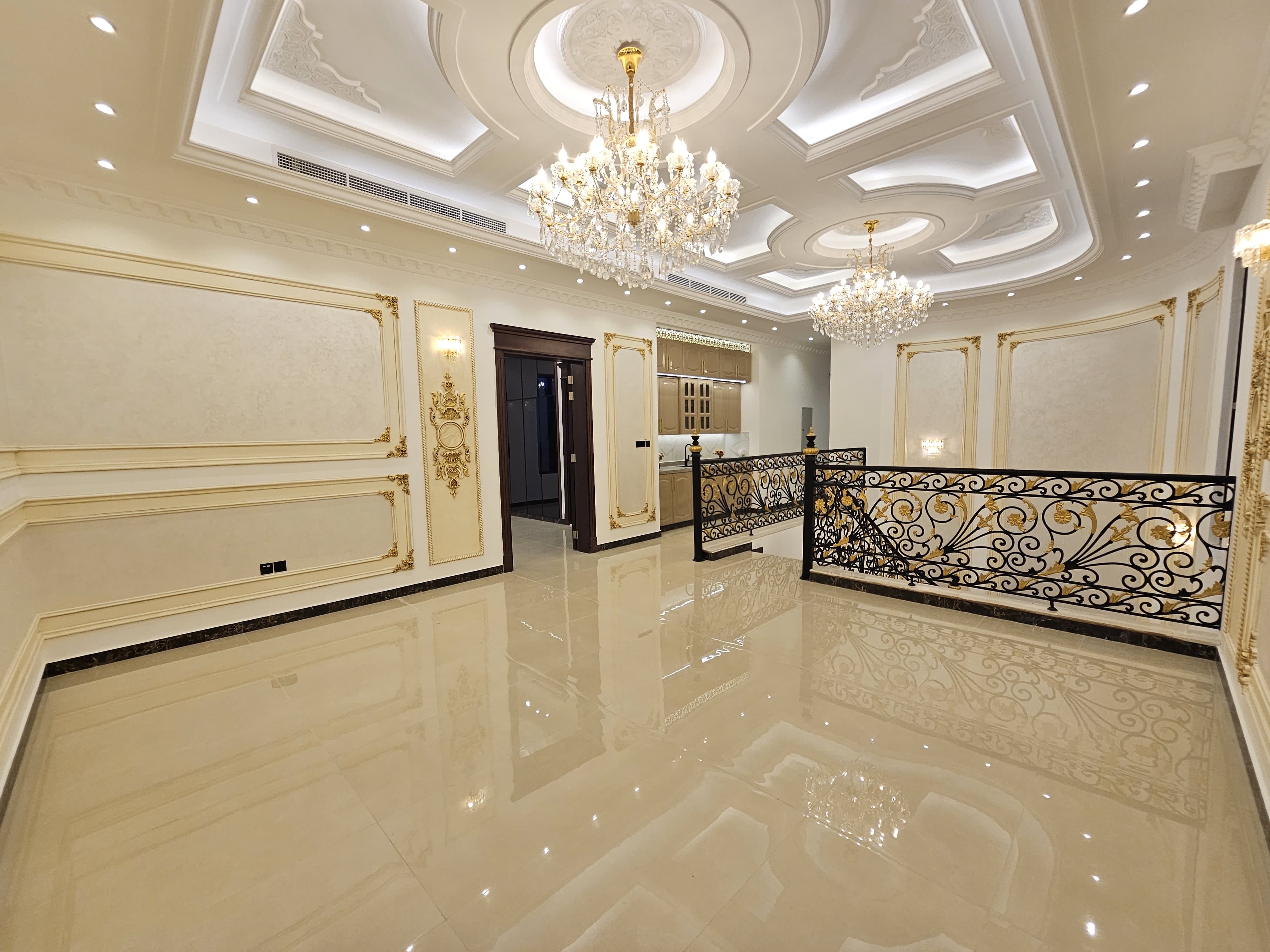 Luxury villa for sale, classic finishing, in Al-Haliou 2 area 4
