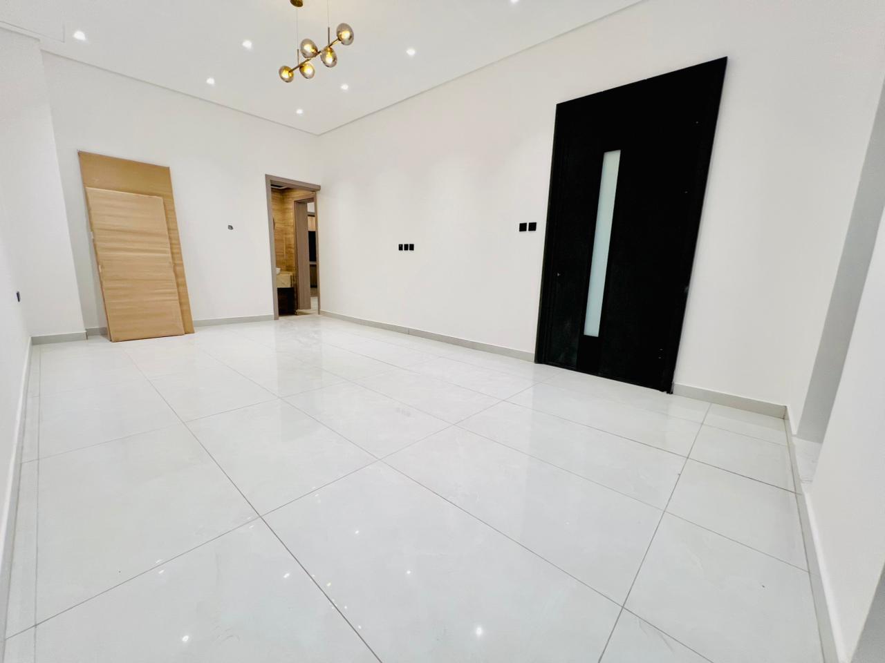 Classic villa for sale in Al-Haliyo area, registration fees included. 6