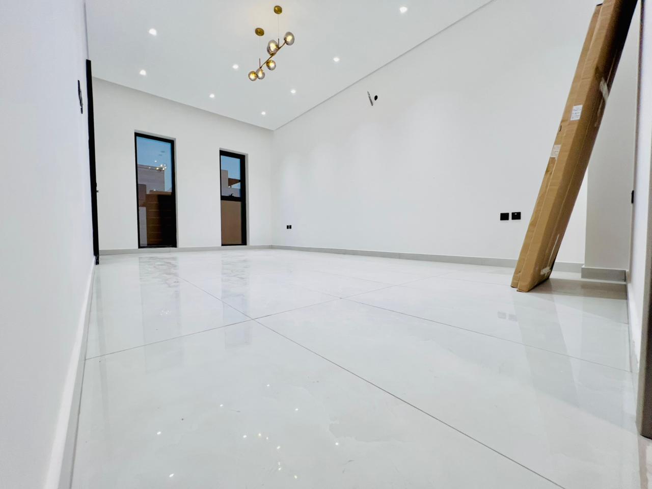 Classic villa for sale in Al-Haliyo area, registration fees included. 7