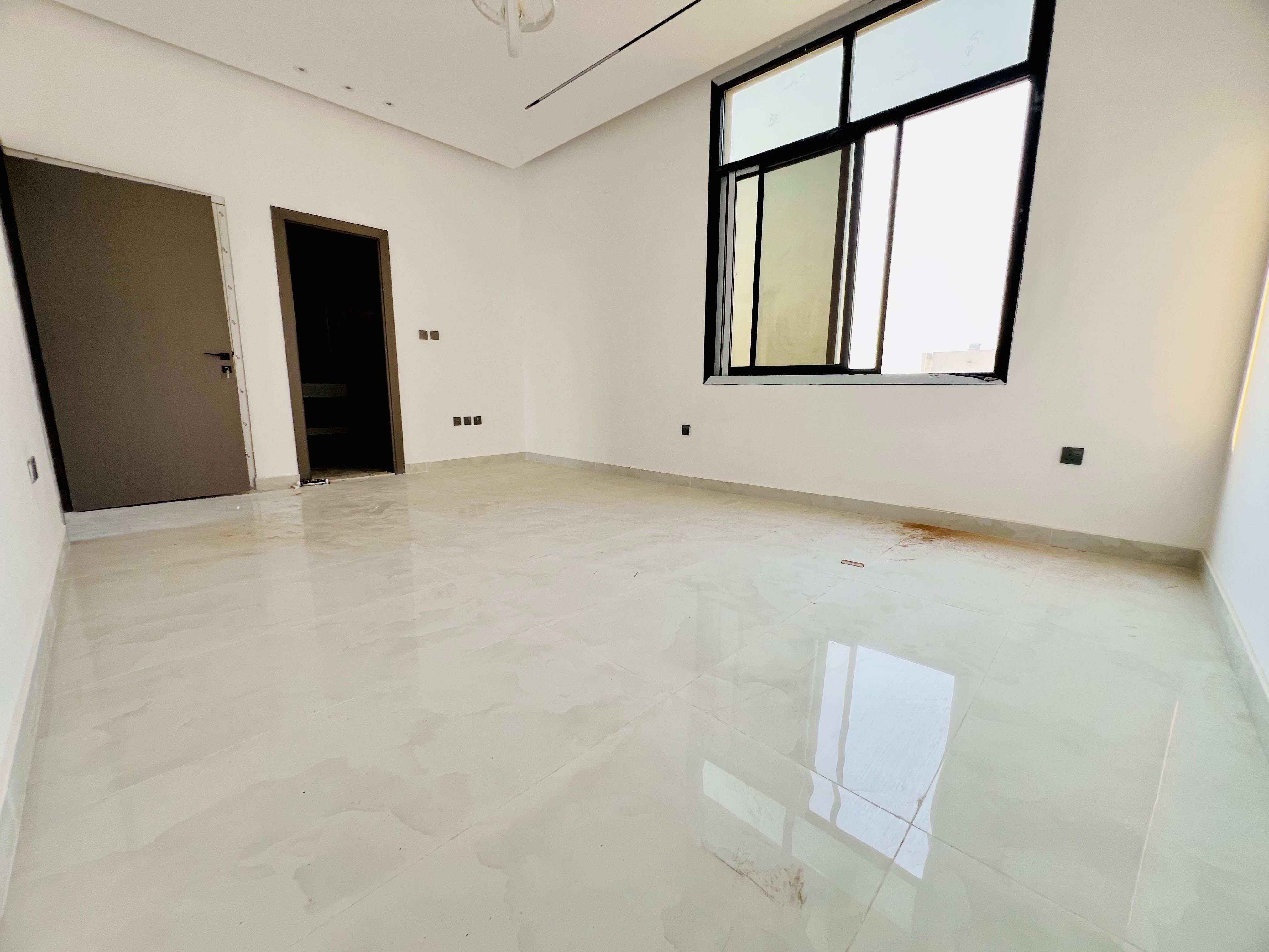 Townhouse for sale in Al Zahia area, Ajman, with a furnished roof terrace. 5