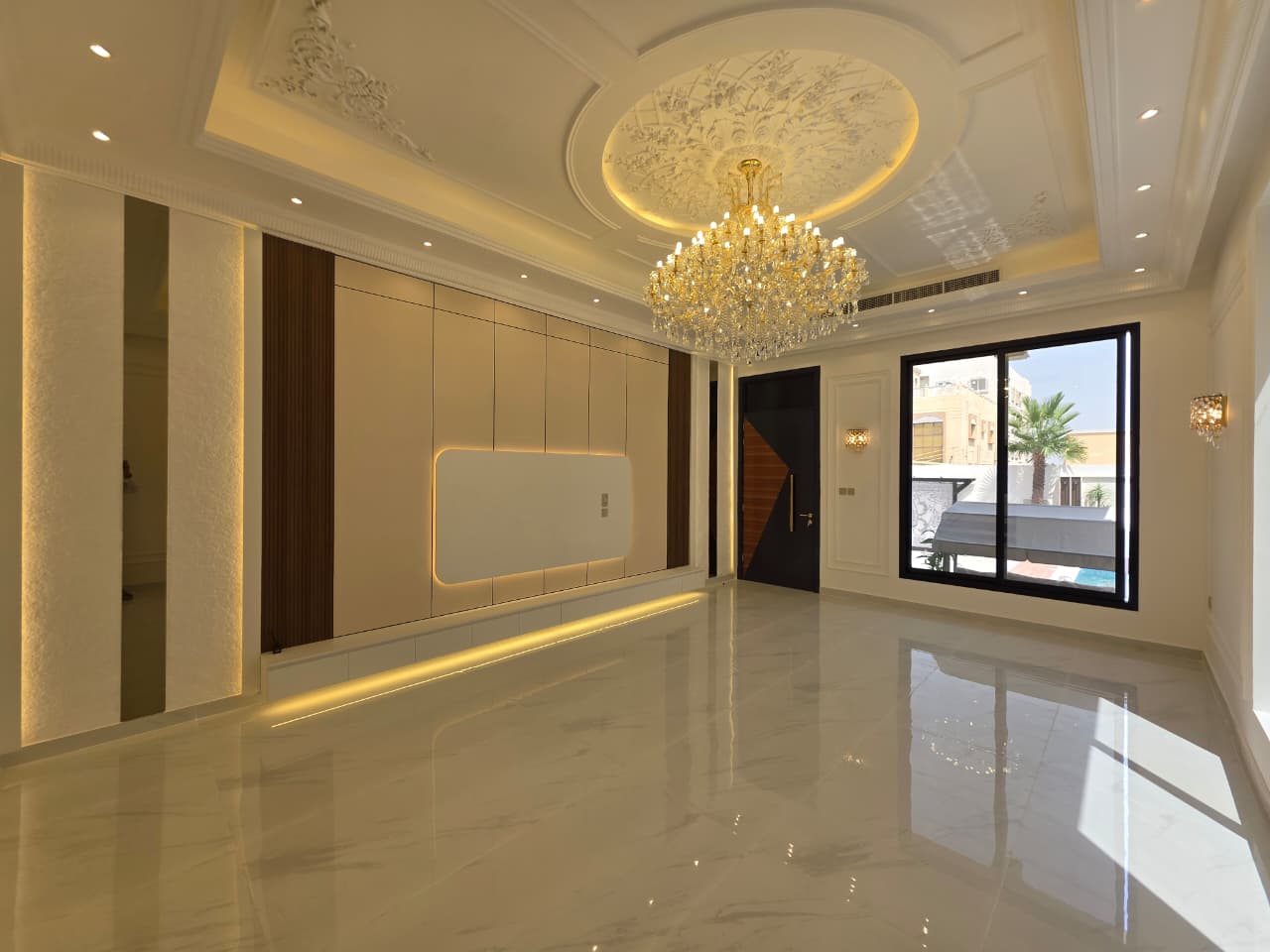 For sale: Villa with custom finishing and private pool in a prime location 5