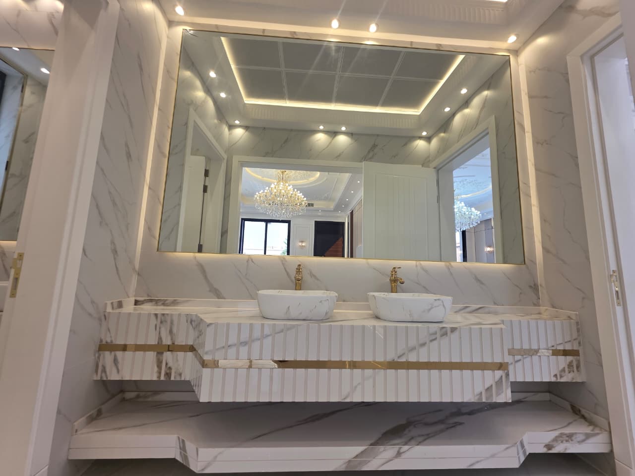 For sale: Villa with custom finishing and private pool in a prime location 6