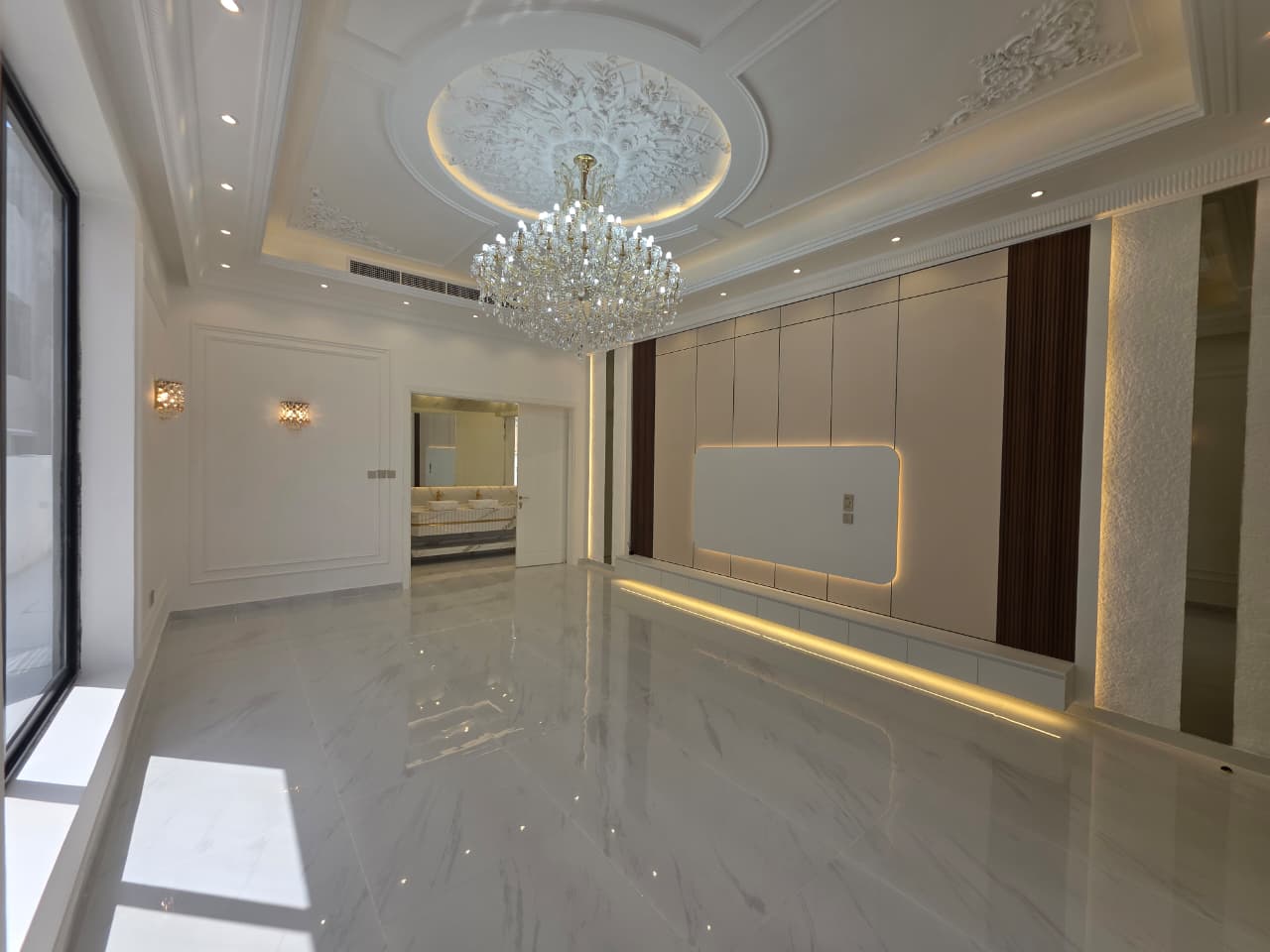 For sale: Villa with custom finishing and private pool in a prime location 7