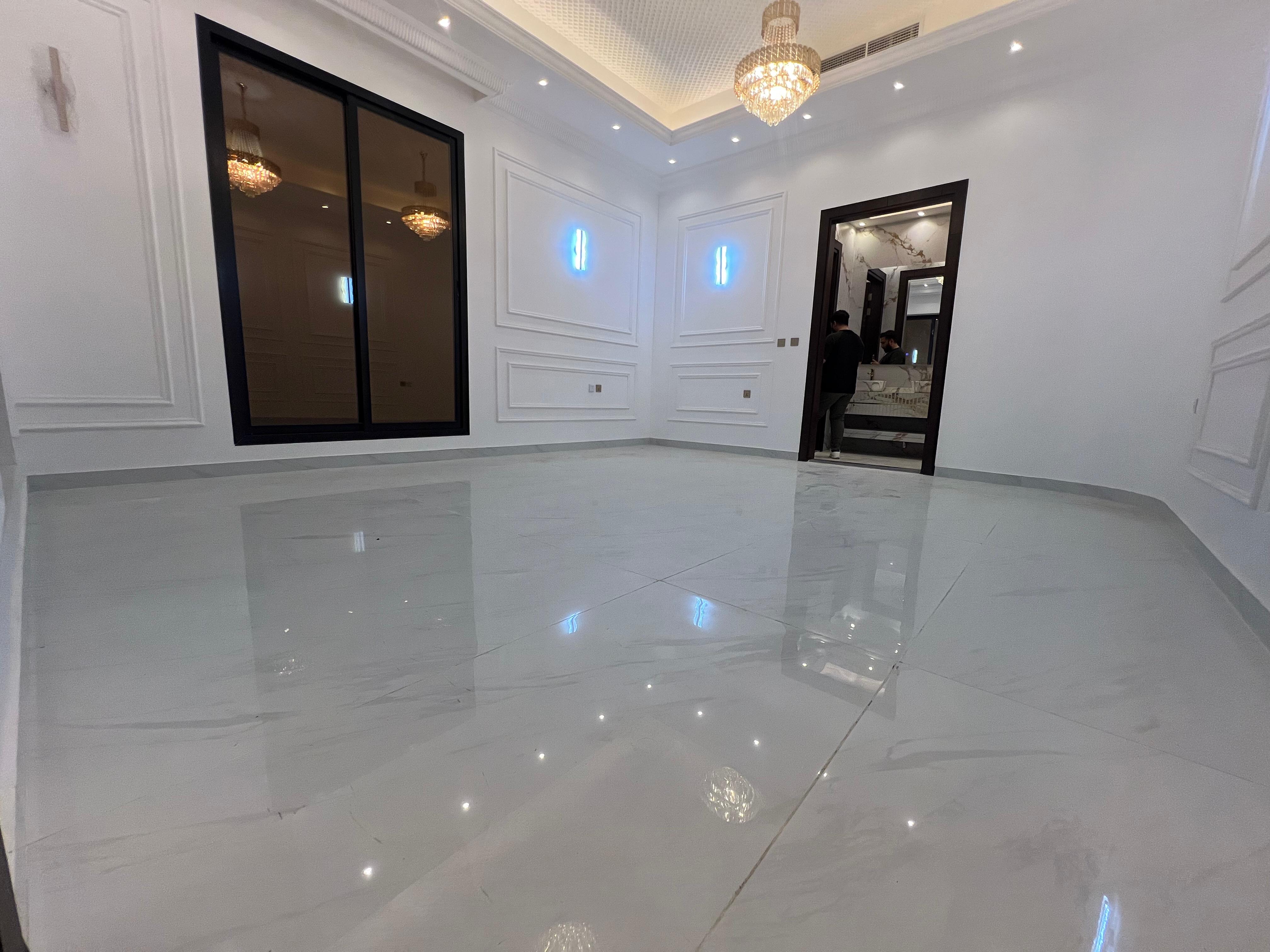 Classic villa for sale, large area, registration fees included 5