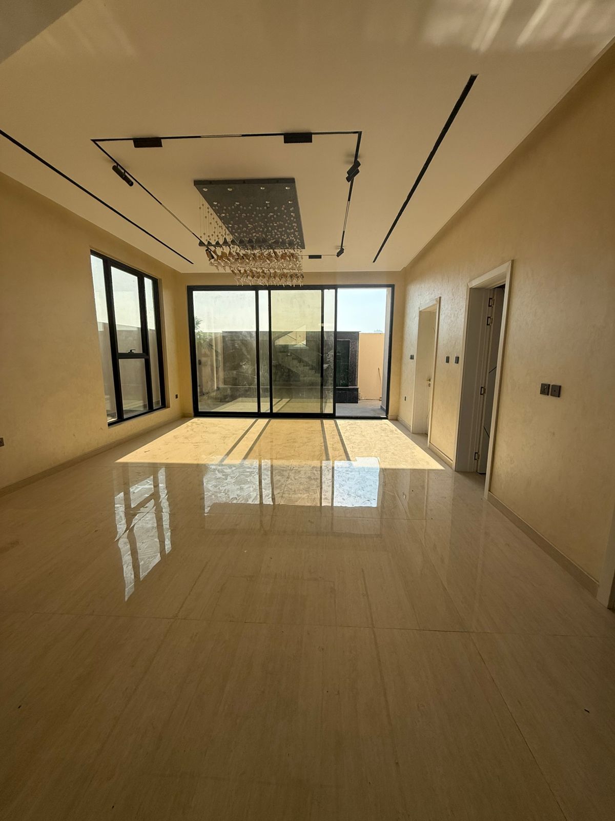 For sale: Luxurious modern villa, fully equipped with air conditioning, electricity, and AC units. 10