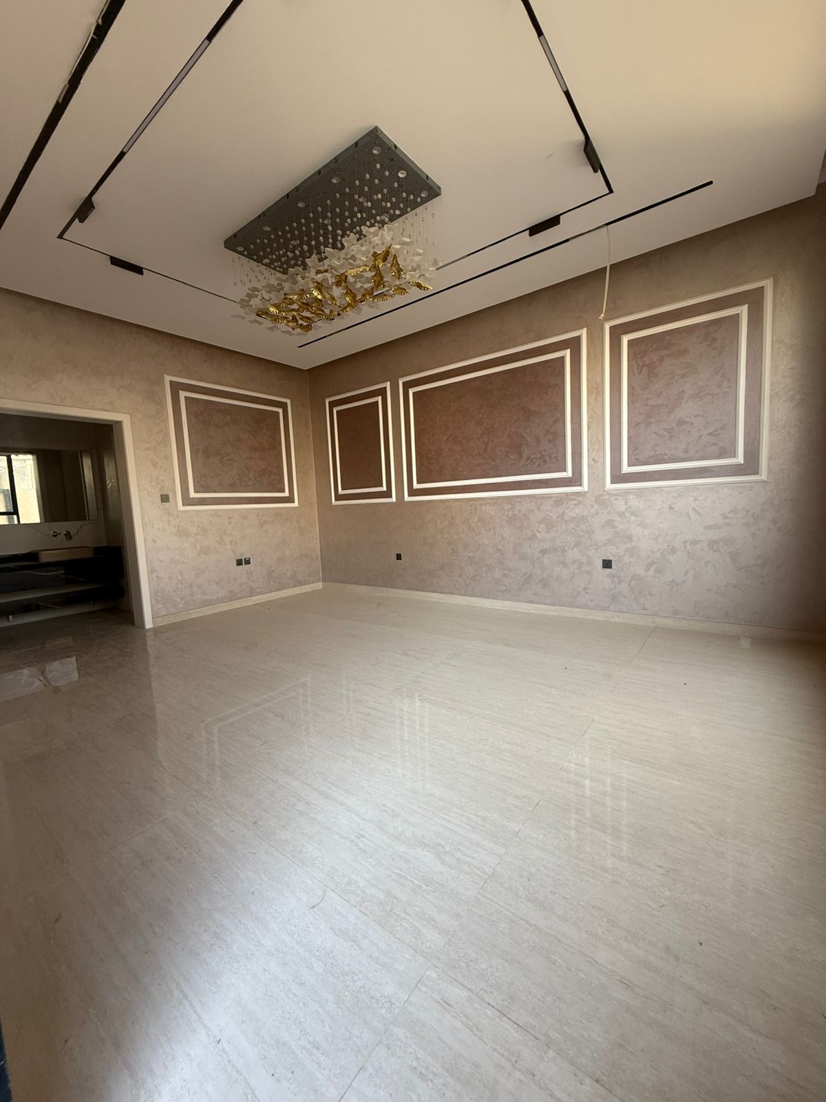 For sale: Luxurious modern villa, fully equipped with air conditioning, electricity, and AC units. 13