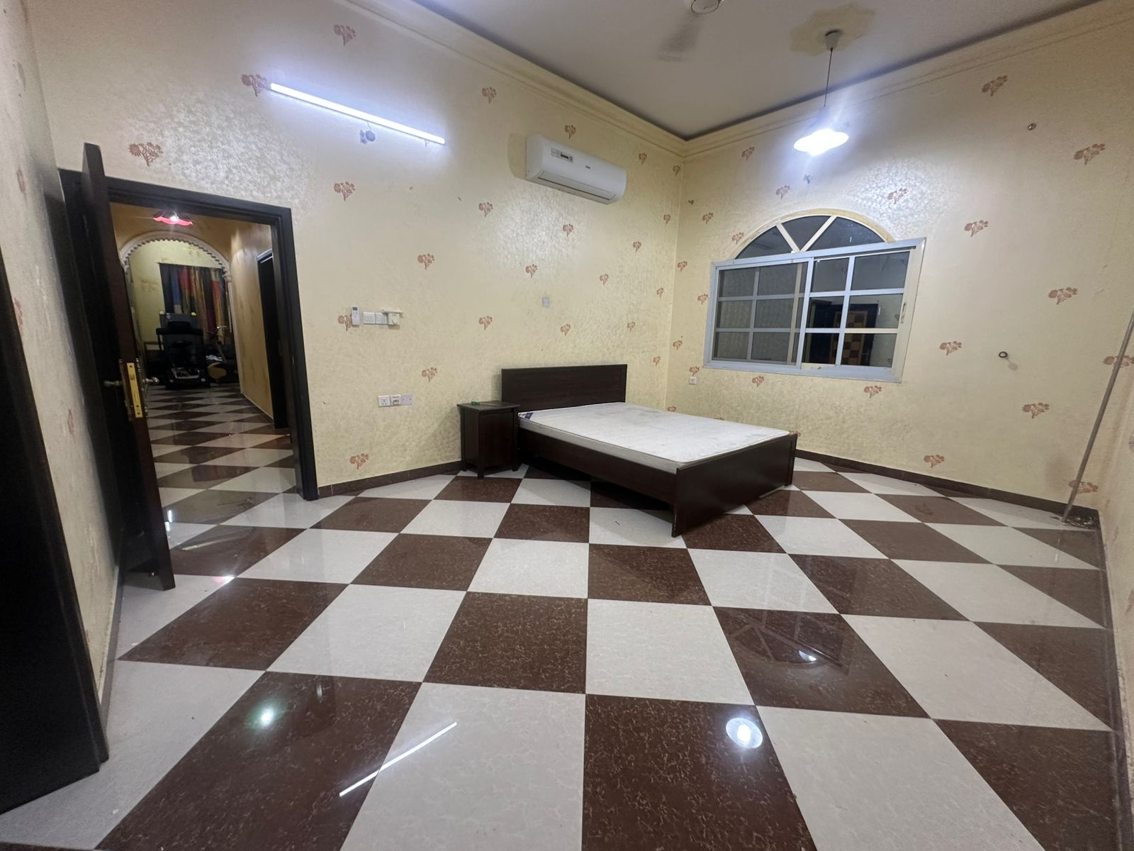 Villa for sale in Al Muwaihat area, large area 9