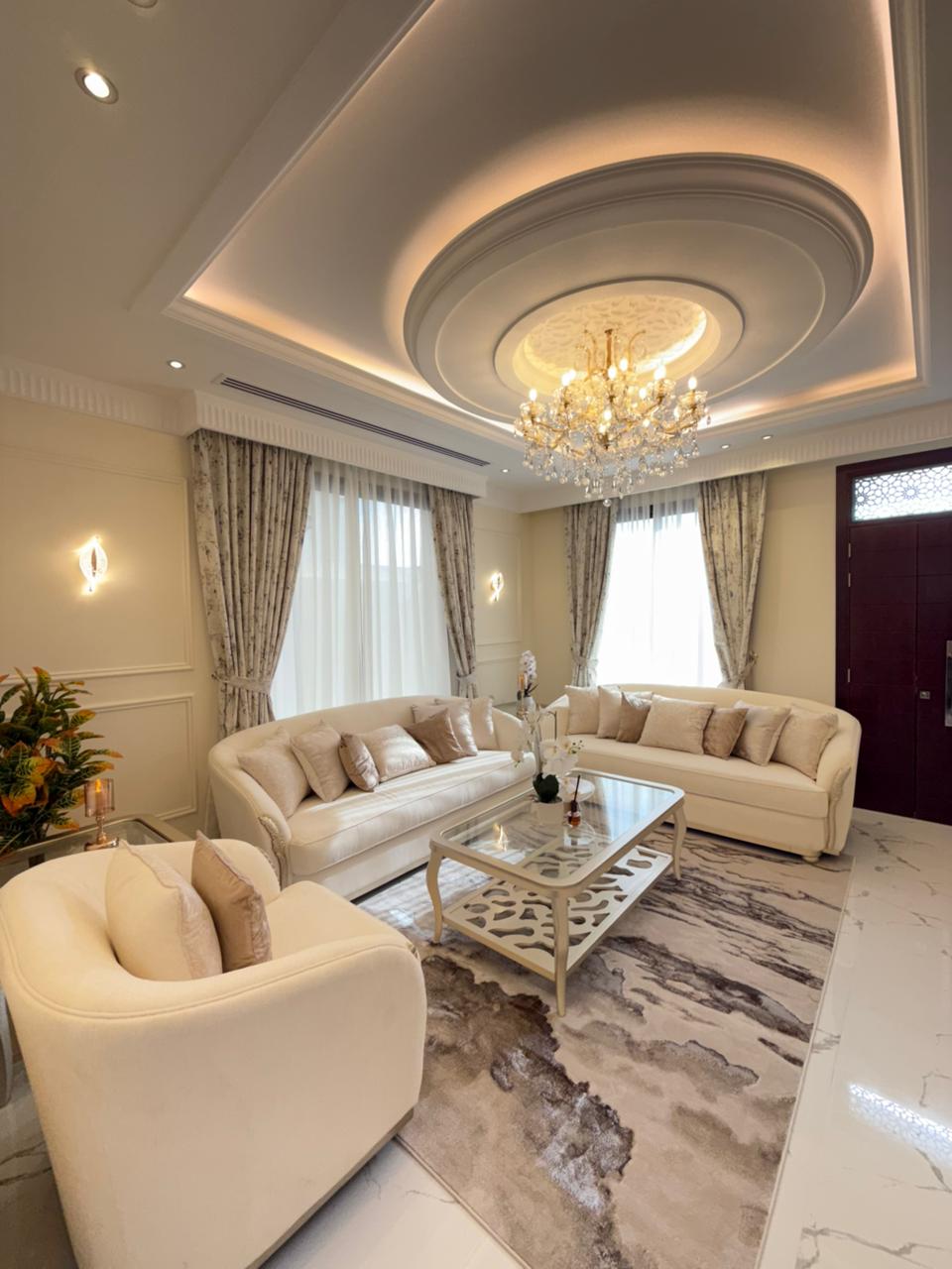For sale: Classic villa in Al-Haliyo area, registration fees included, fully furnished 3