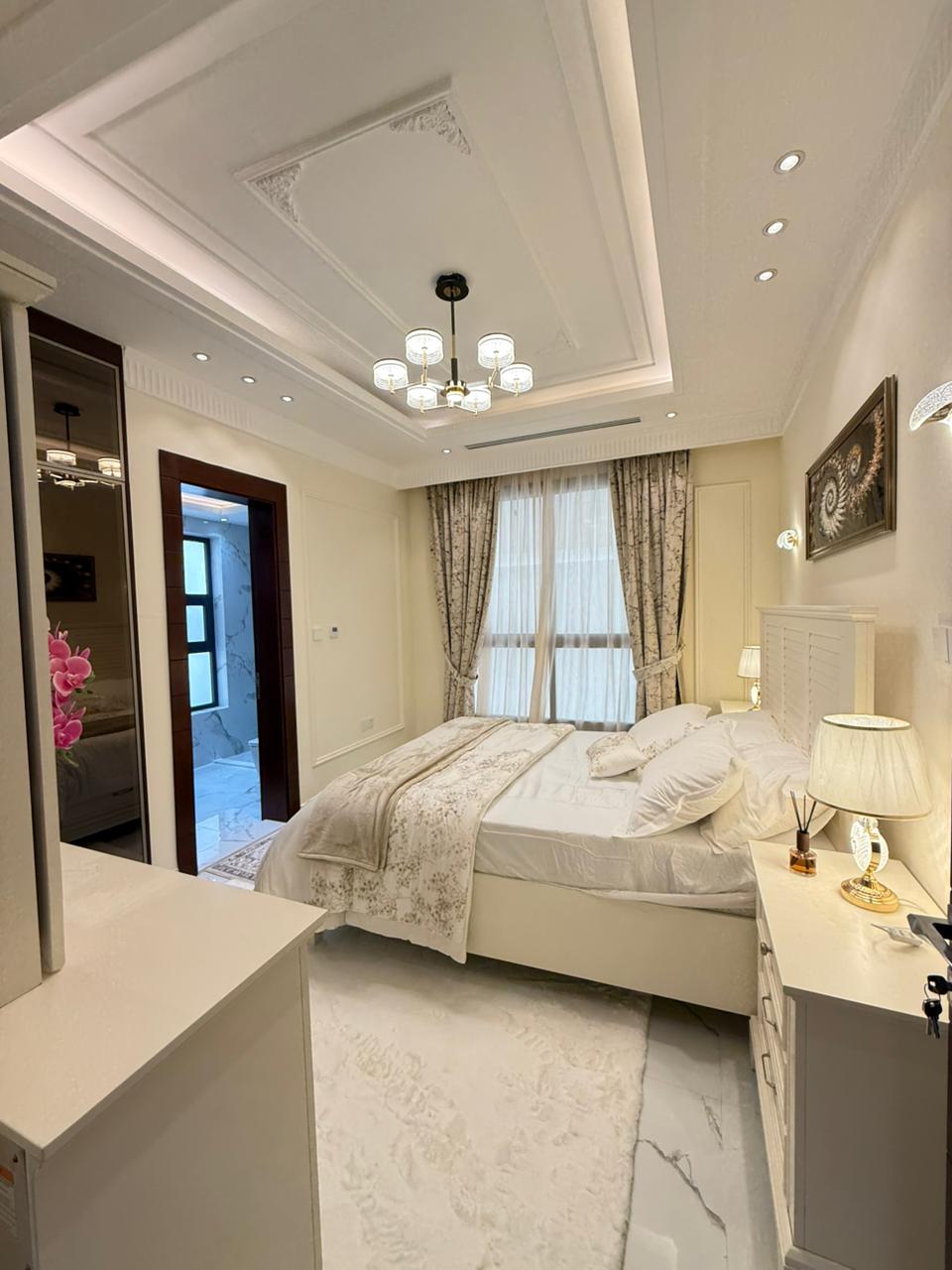 For sale: Classic villa in Al-Haliyo area, registration fees included, fully furnished 7