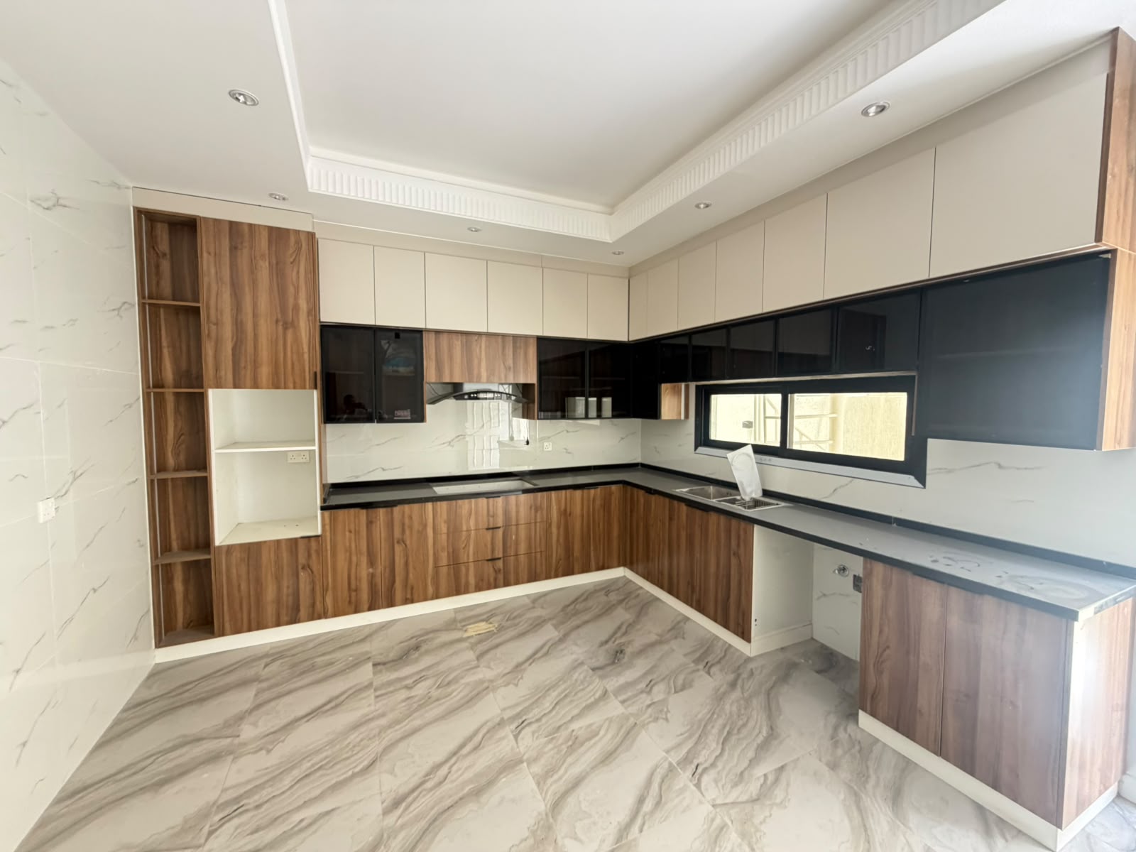 Classic villa for sale in Al-Haliyo area, registration fees included. 5