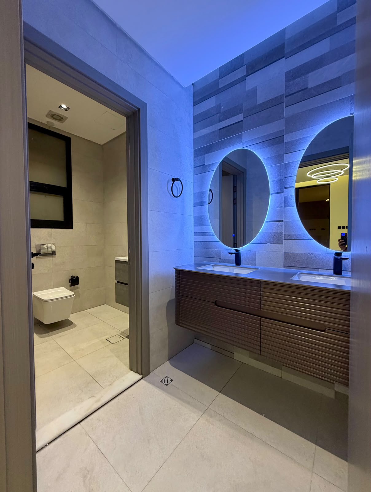 Modern villa for sale—excellent size, great price. 9
