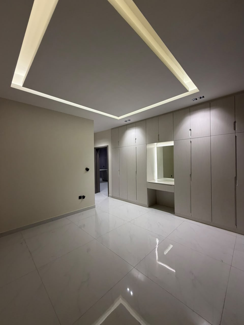 Modern villa for sale—excellent size, great price. 10