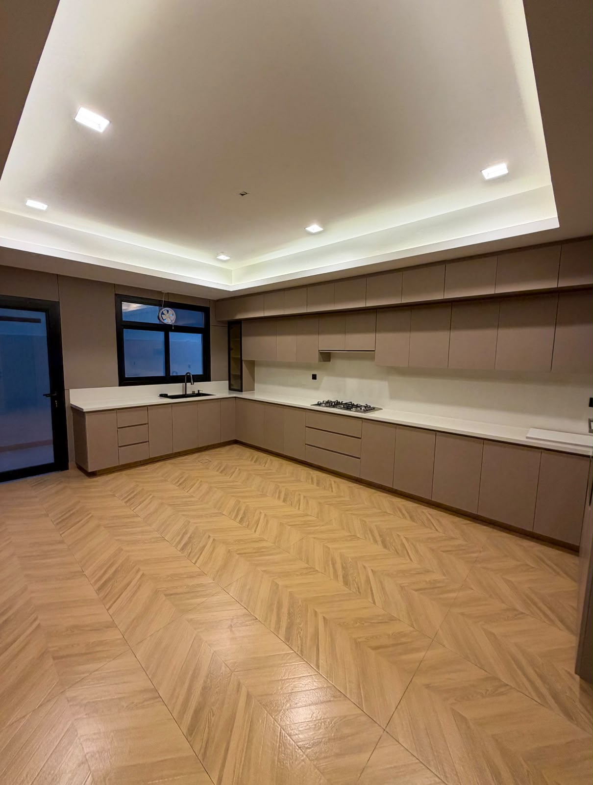 Modern villa for sale—excellent size, great price. 11