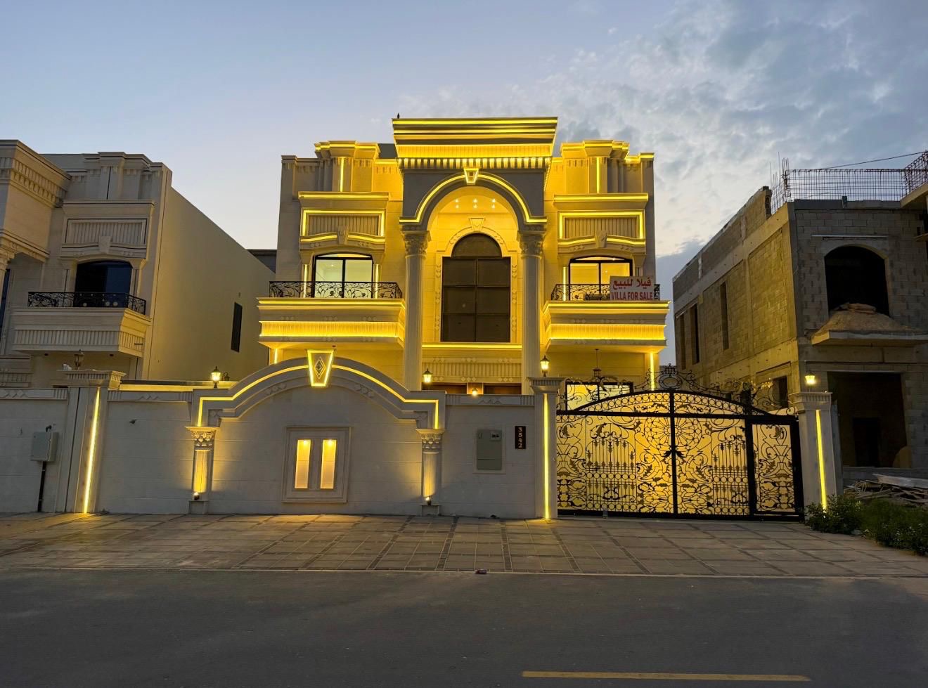 Classic villa for sale, built entirely of stone, in Al-Haliou 2 area 5