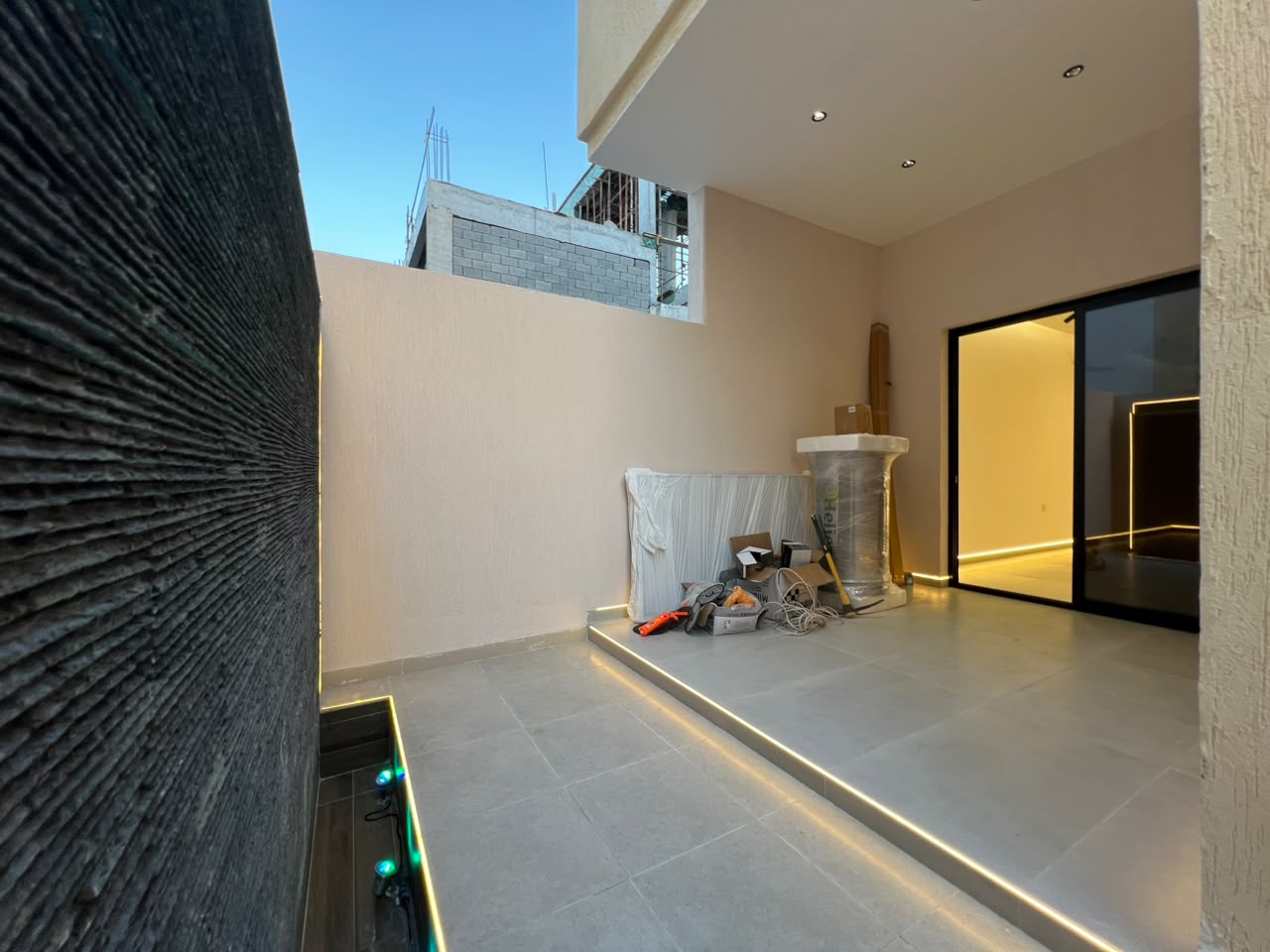 Luxury townhouse for sale in Al Zahia area 2