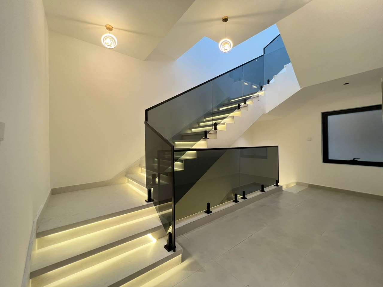 Luxury townhouse for sale in Al Zahia area 5