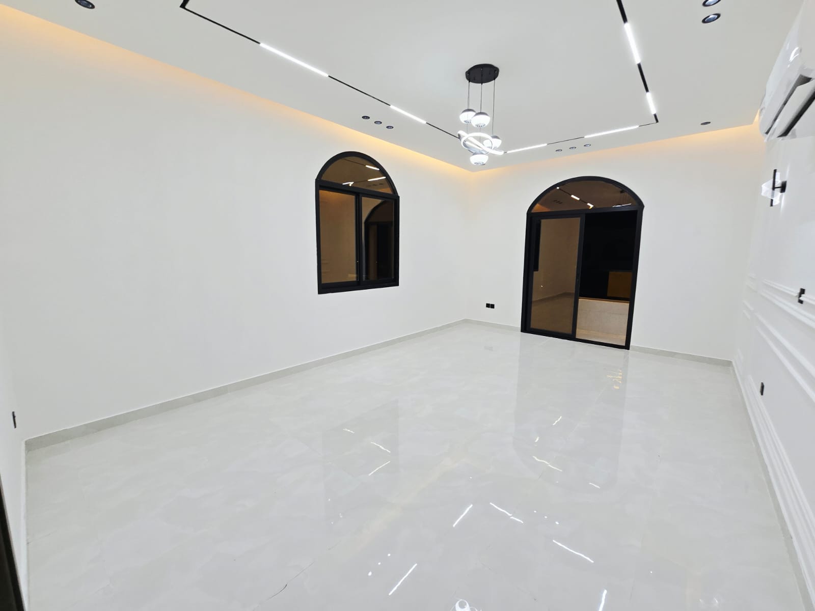 Villa for sale, residential/commercial, in Ajman, Al Muwaihat 1 area 3