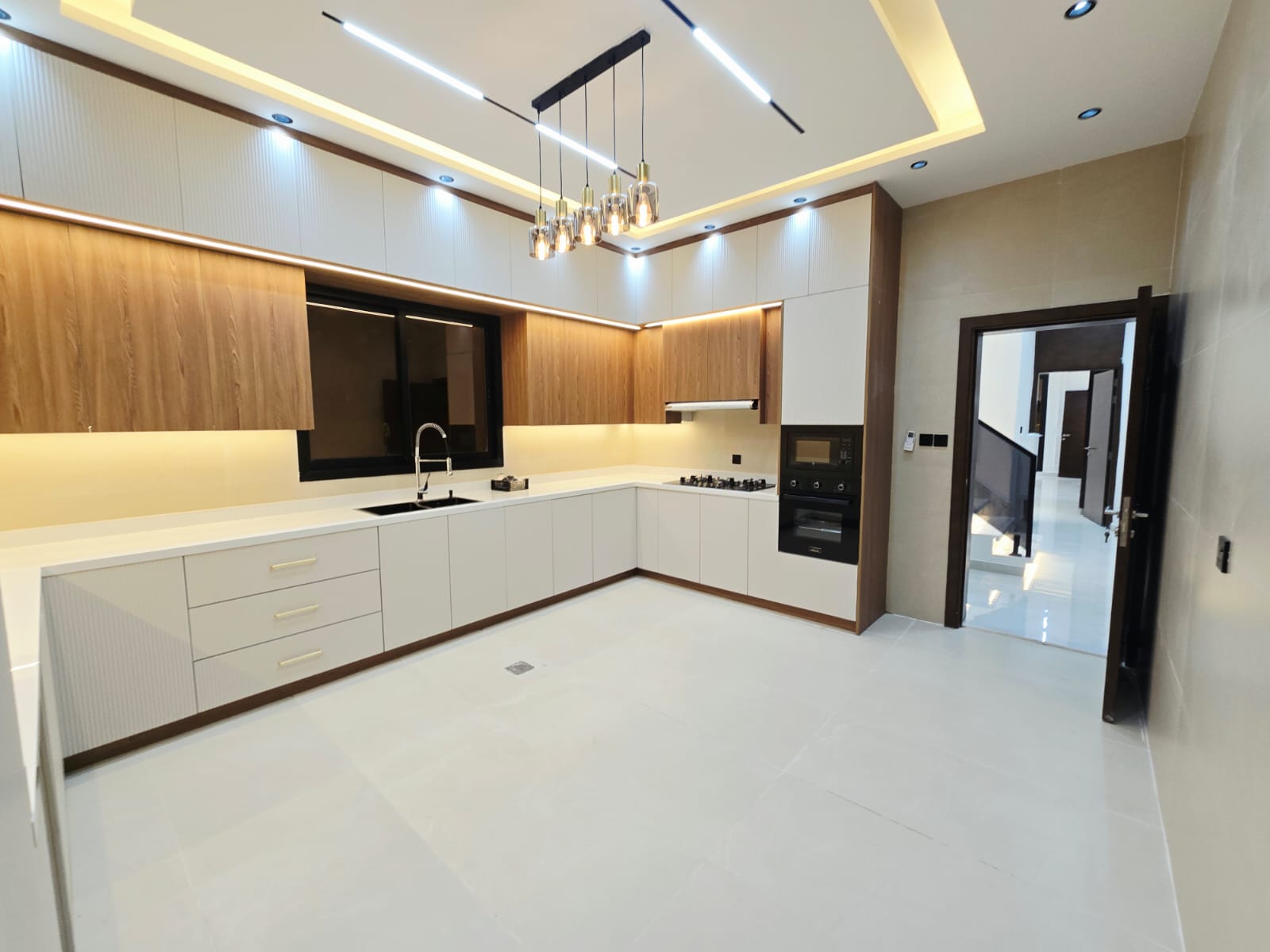 Villa for sale, residential/commercial, in Ajman, Al Muwaihat 1 area 4