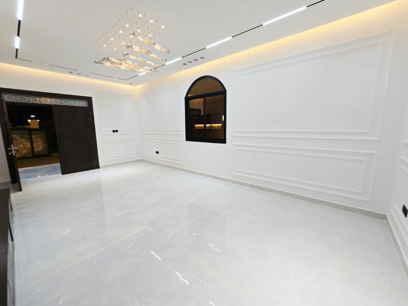 Villa for sale, residential/commercial, in Ajman, Al Muwaihat 1 area 9