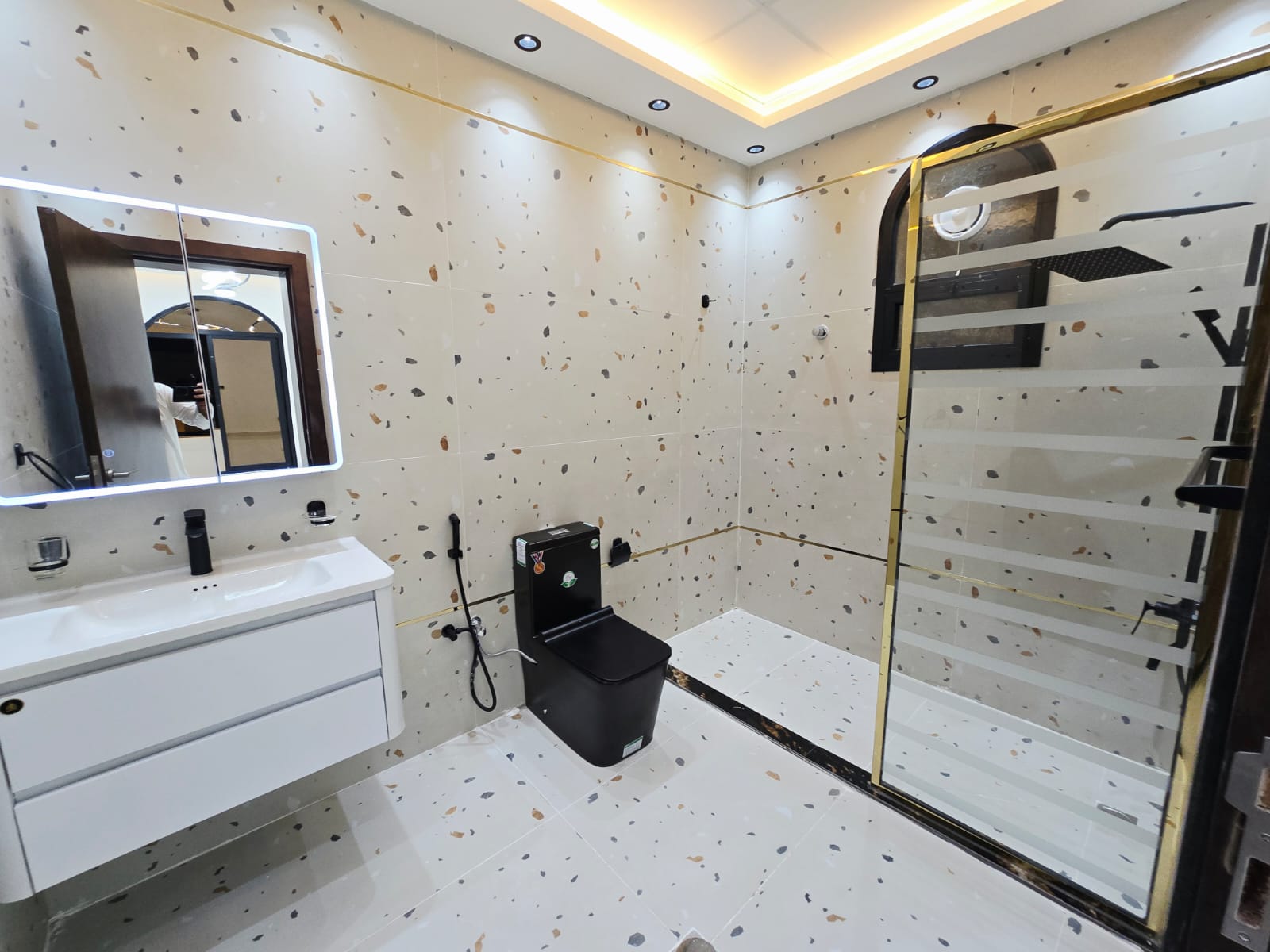 Villa for sale, residential/commercial, in Ajman, Al Muwaihat 1 area 13