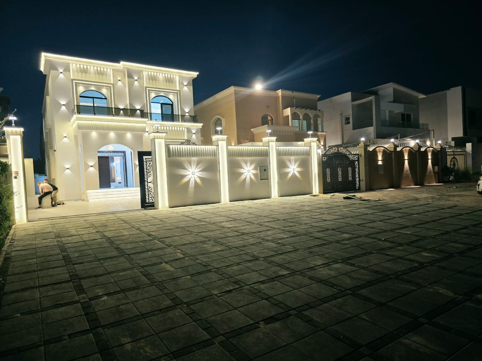 Villa for sale, residential/commercial, in Ajman, Al Muwaihat 1 area
