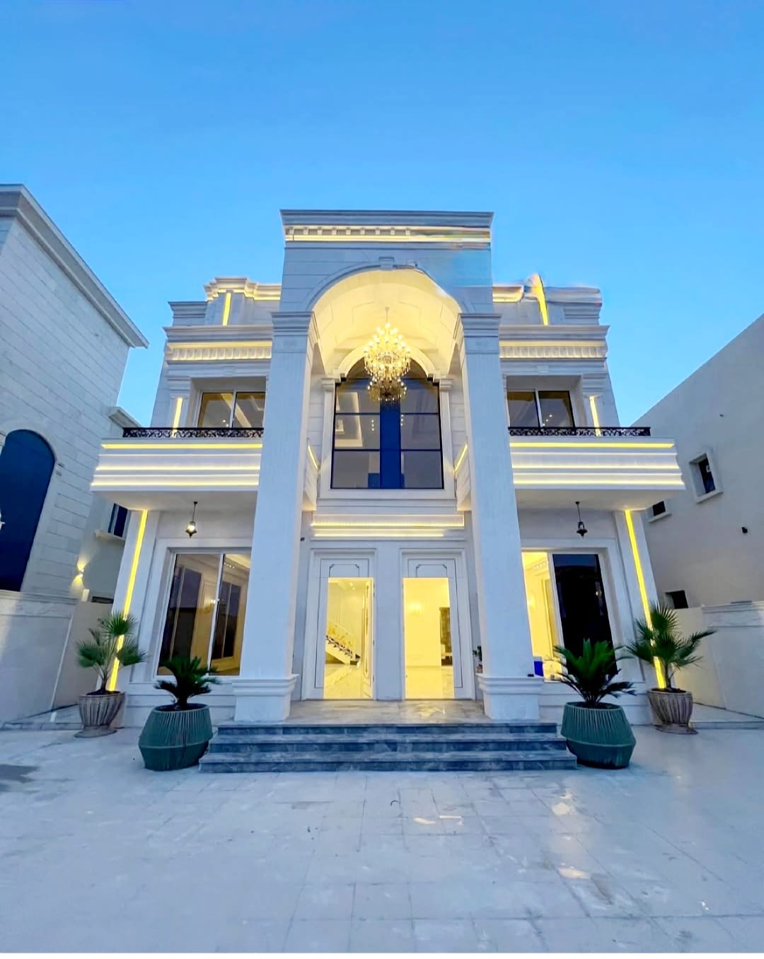 For sale: Miniature palace in Al Alia area, Ajman, including water, electricity, and air conditioning.