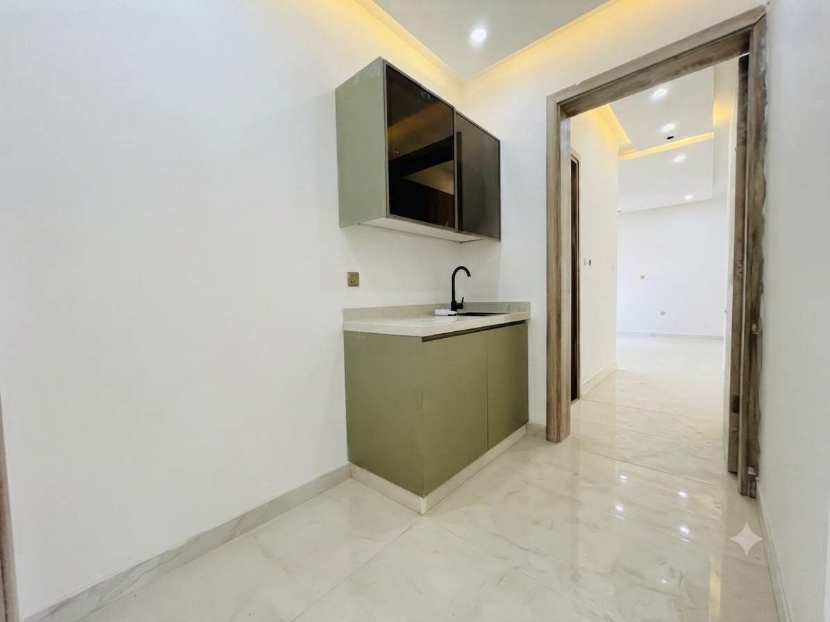Villa for sale in Al Zahia, including registration and ownership fees, and with air conditioning. 9