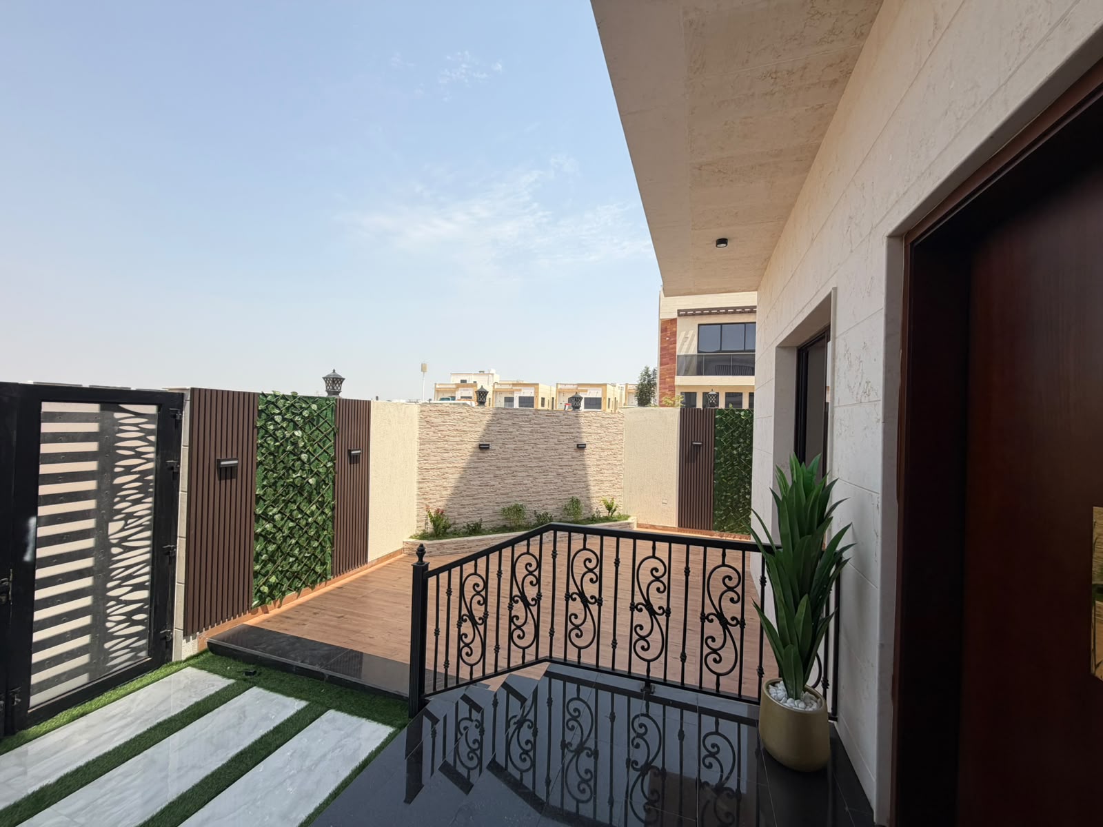 Modern villa for sale in Al Yasmin, registration fees included 10