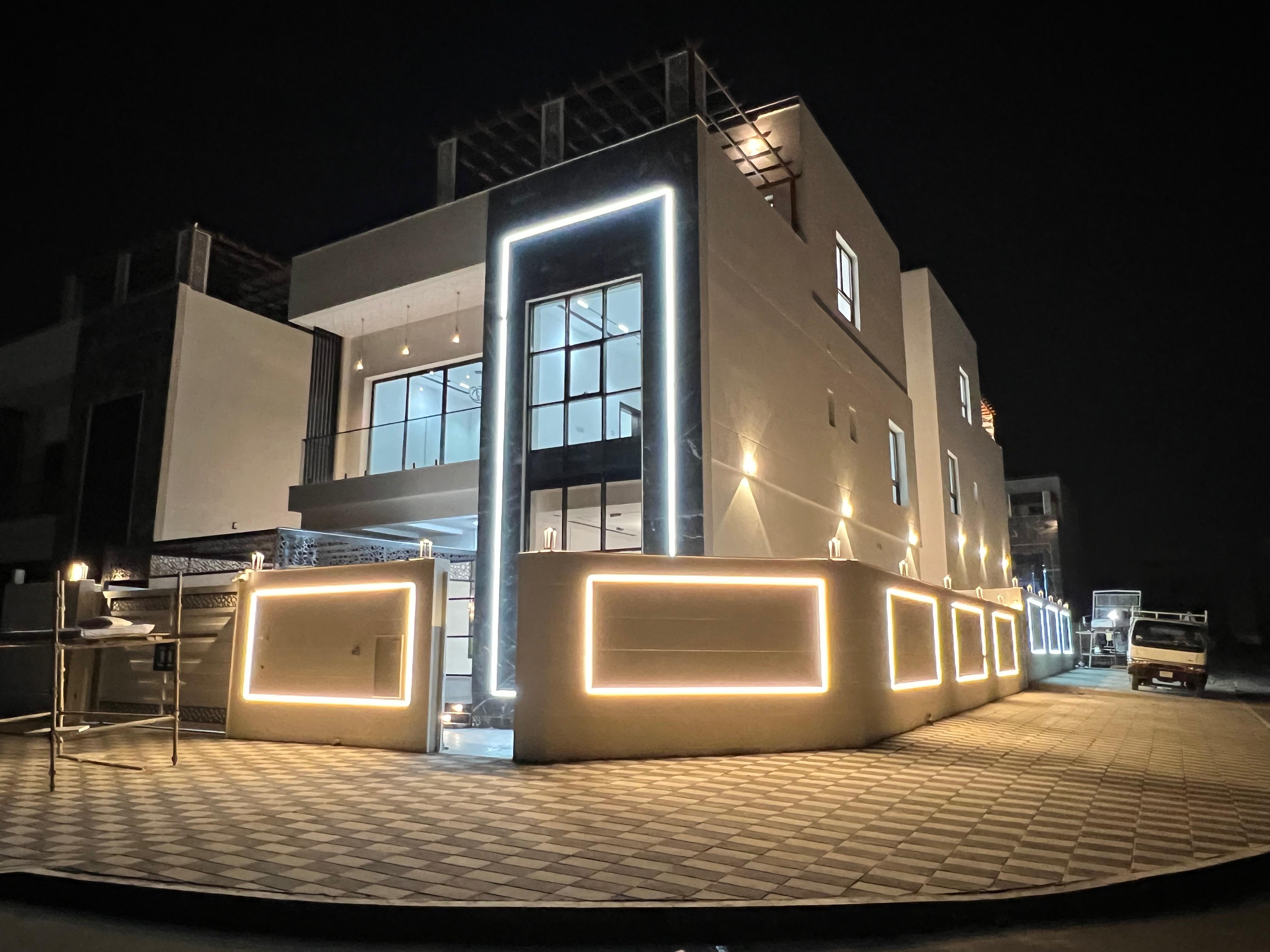 Villa for sale in Al-Haliou 2 area, corner unit, including registration and ownership fees