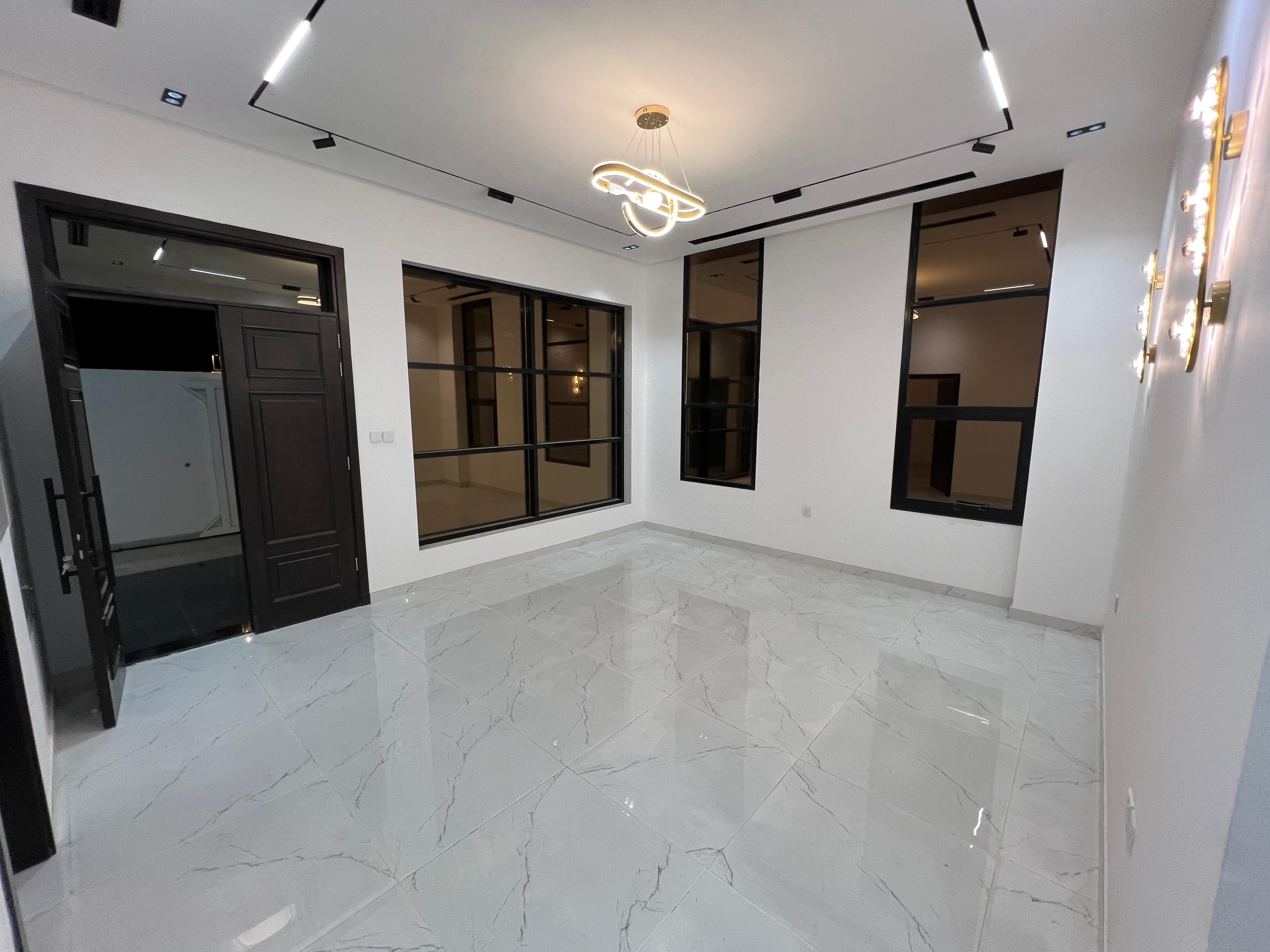 Villa for sale in Al-Haliou 2 area, corner unit, including registration and ownership fees 5
