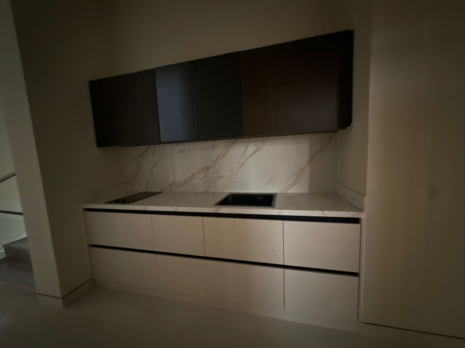 For sale: Luxurious modern villa in Al Yasmin area 11