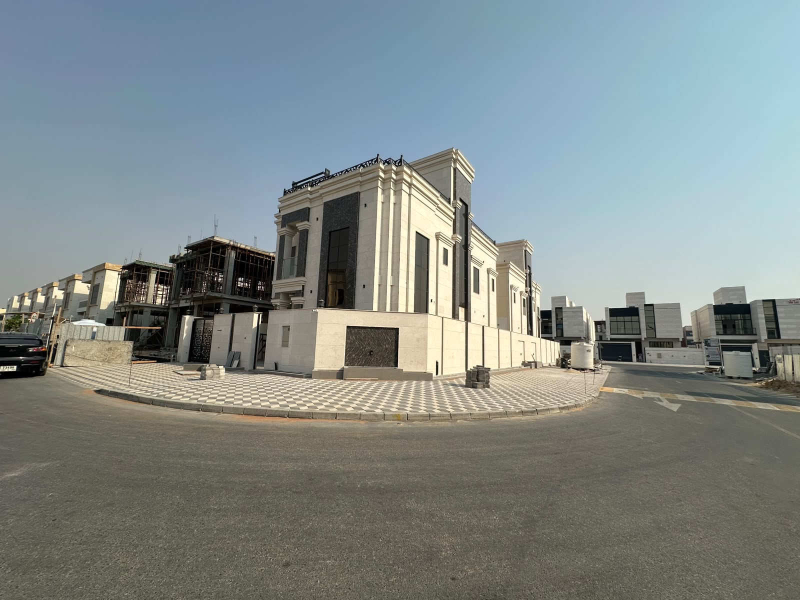 Villa for sale in Al Bahia area, corner plot on two streets, fees included