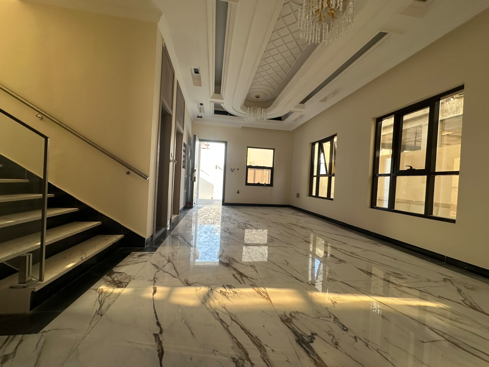Villa for sale in Al Bahia area, corner plot on two streets, fees included 2