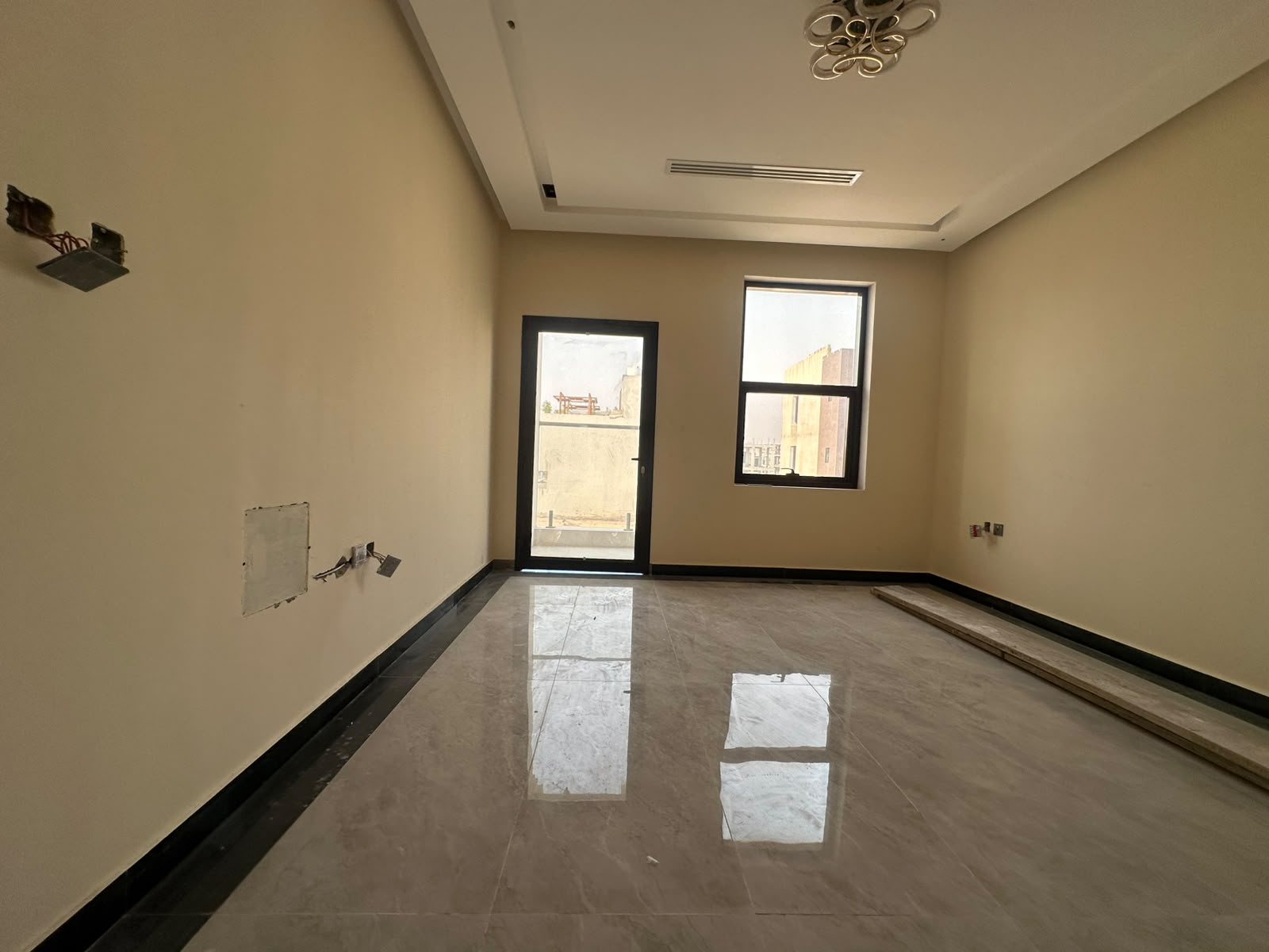 Villa for sale in Al Bahia area, corner plot on two streets, fees included 7