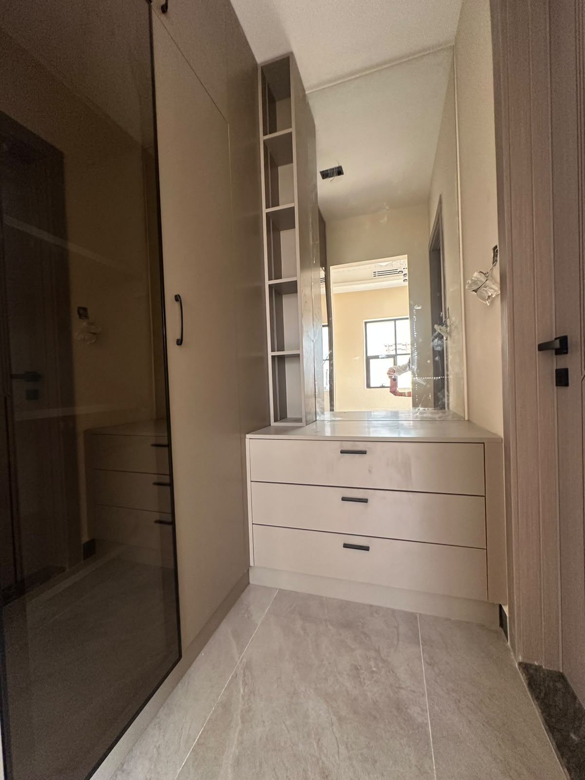 Villa for sale in Al Bahia area, corner plot on two streets, fees included 8