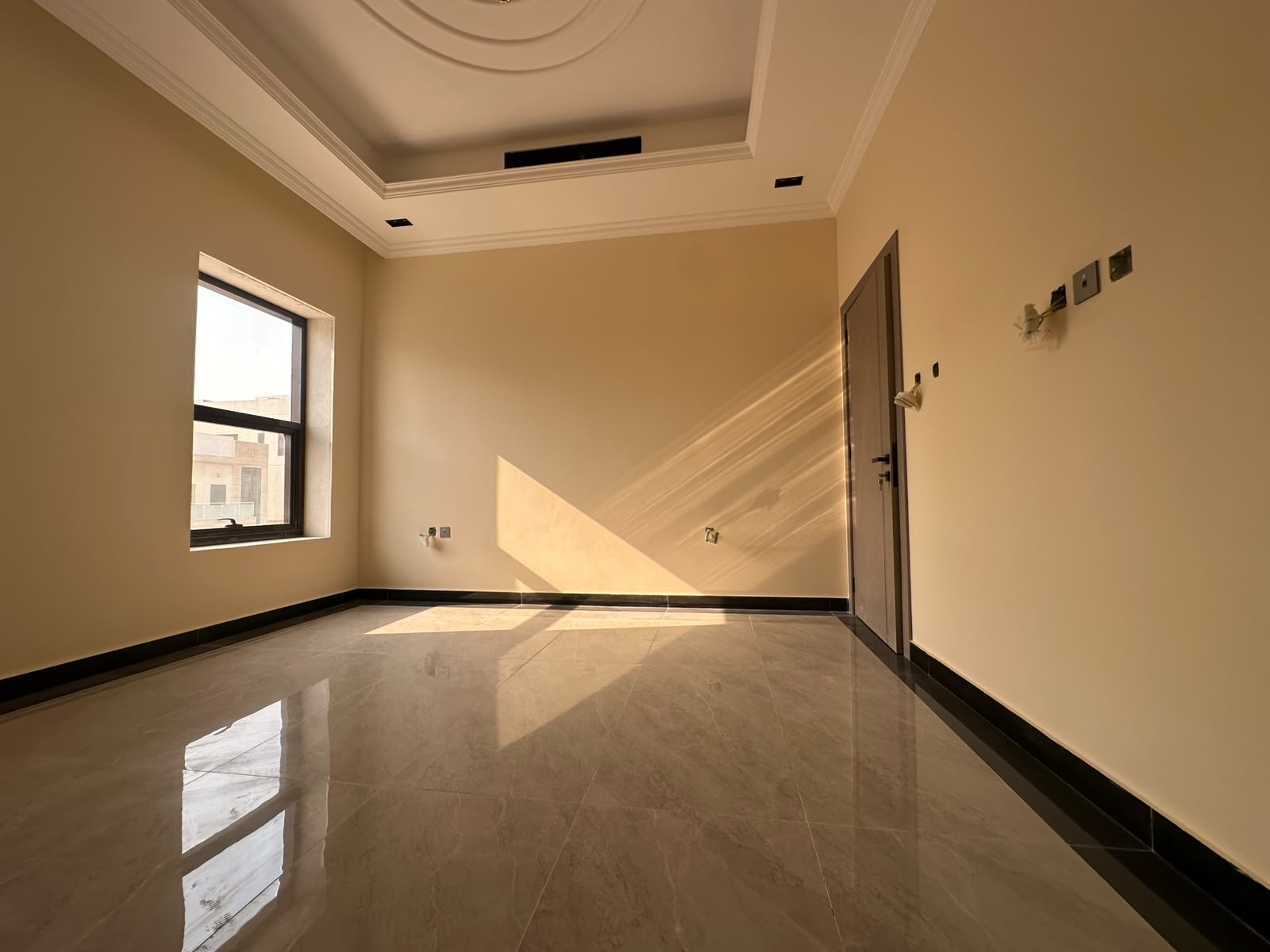 Villa for sale in Al Bahia area, corner plot on two streets, fees included 9