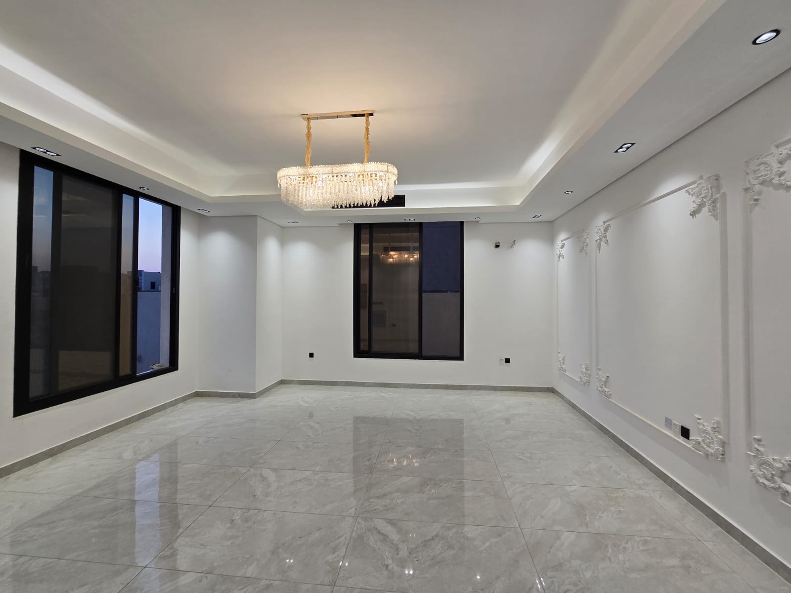 For sale: a distinctive corner villa, including registration fees, electricity, and water. 12