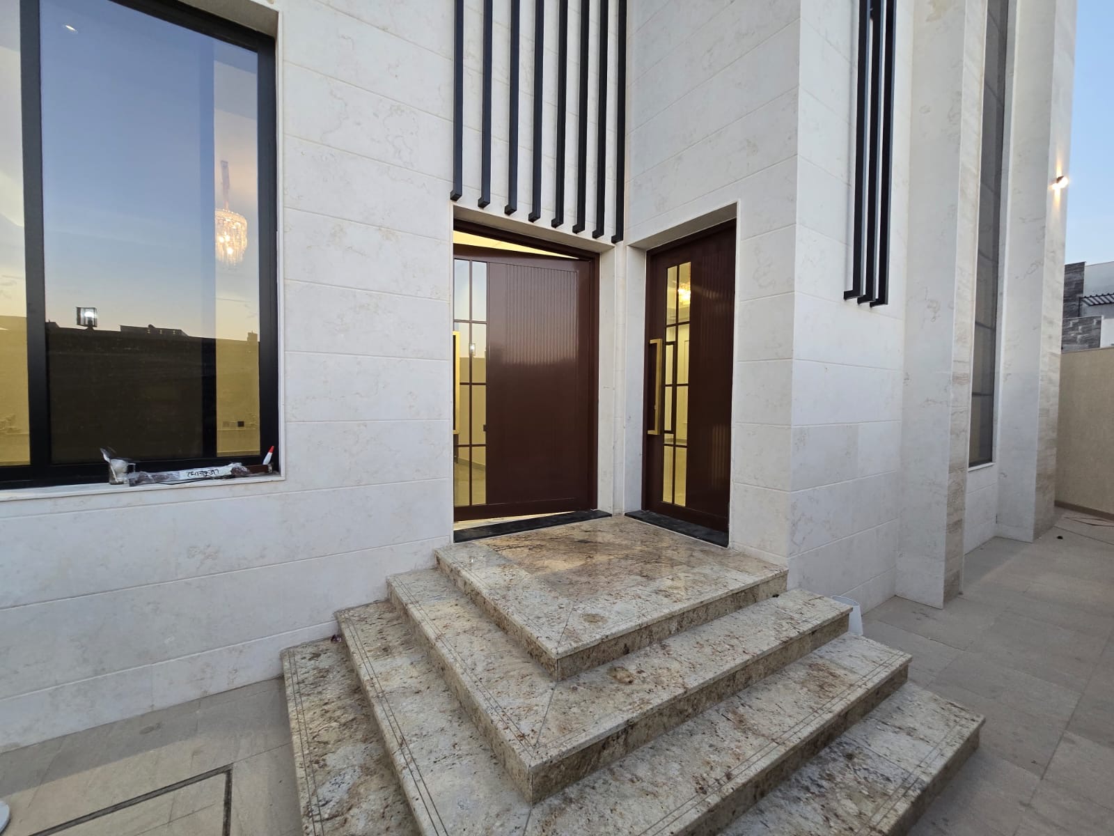 For sale: a distinctive corner villa, including registration fees, electricity, and water. 15