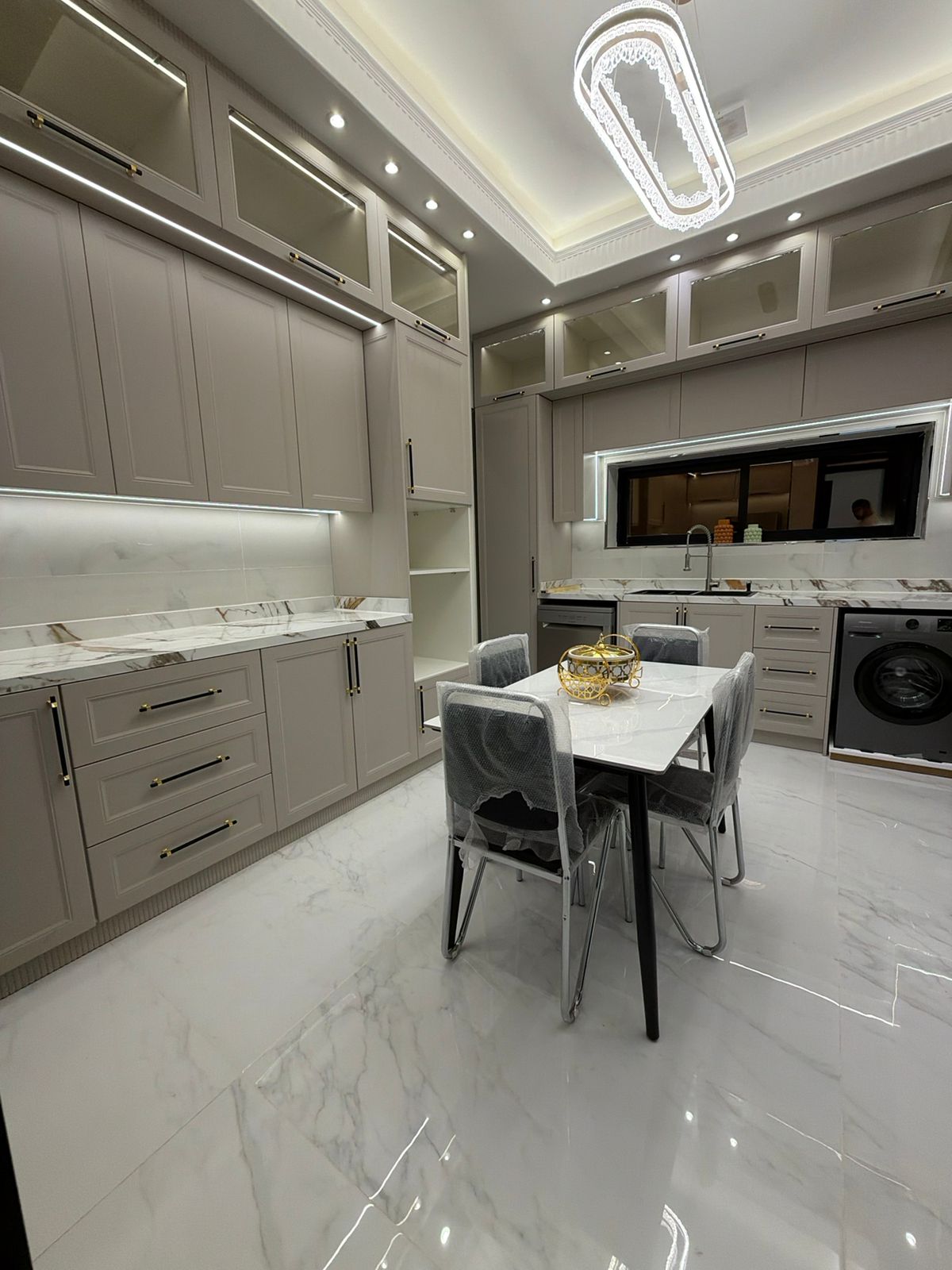 Classic villa for sale in Al-Haliyo area, registration fees included. 3