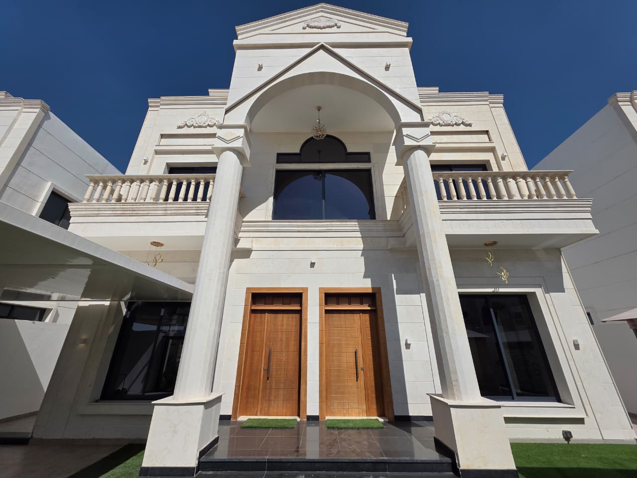 For sale: Excellent villa in Al-Amrah area, including water and electricity. 7