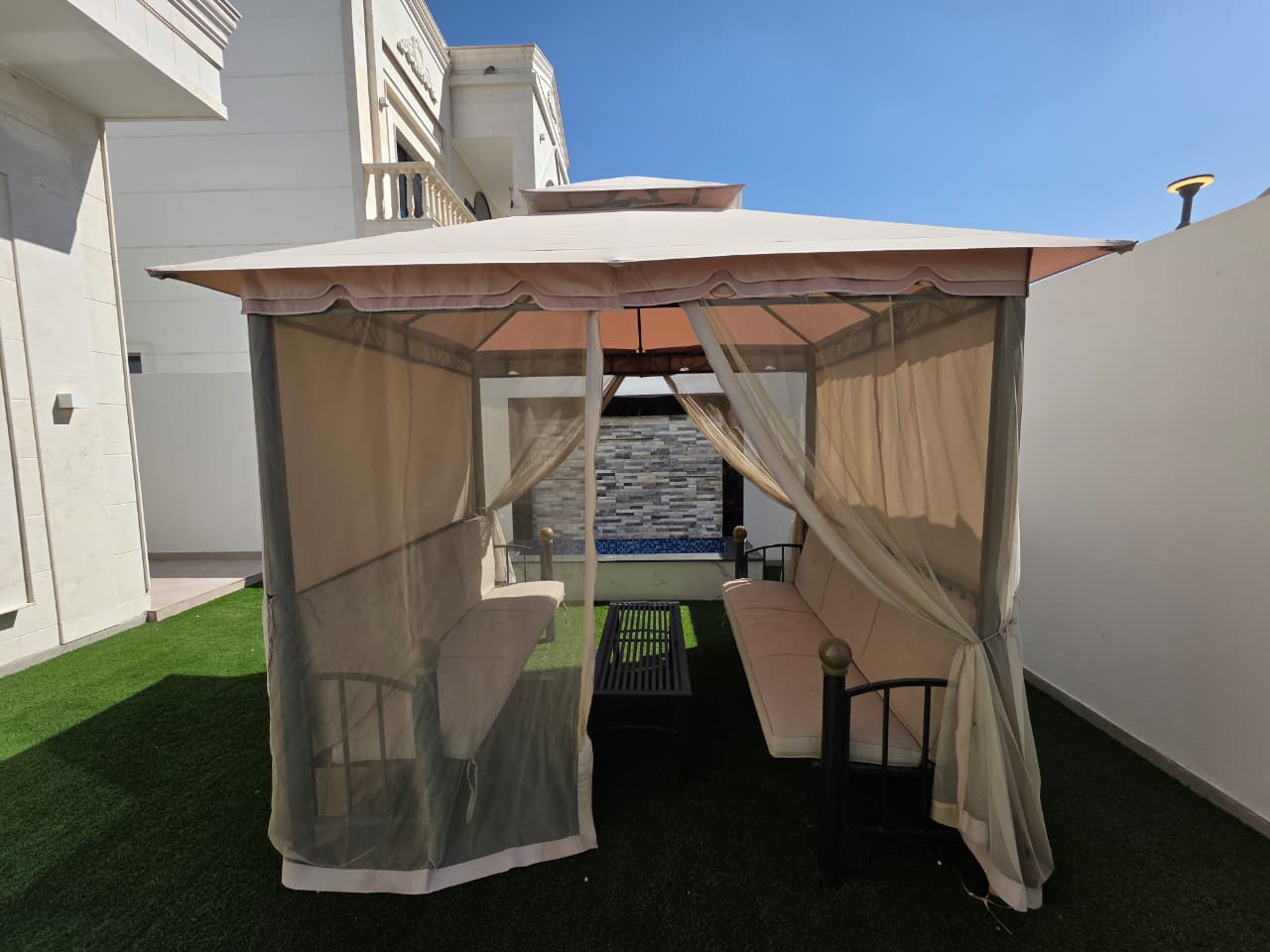 For sale: Excellent villa in Al-Amrah area, including water and electricity. 14