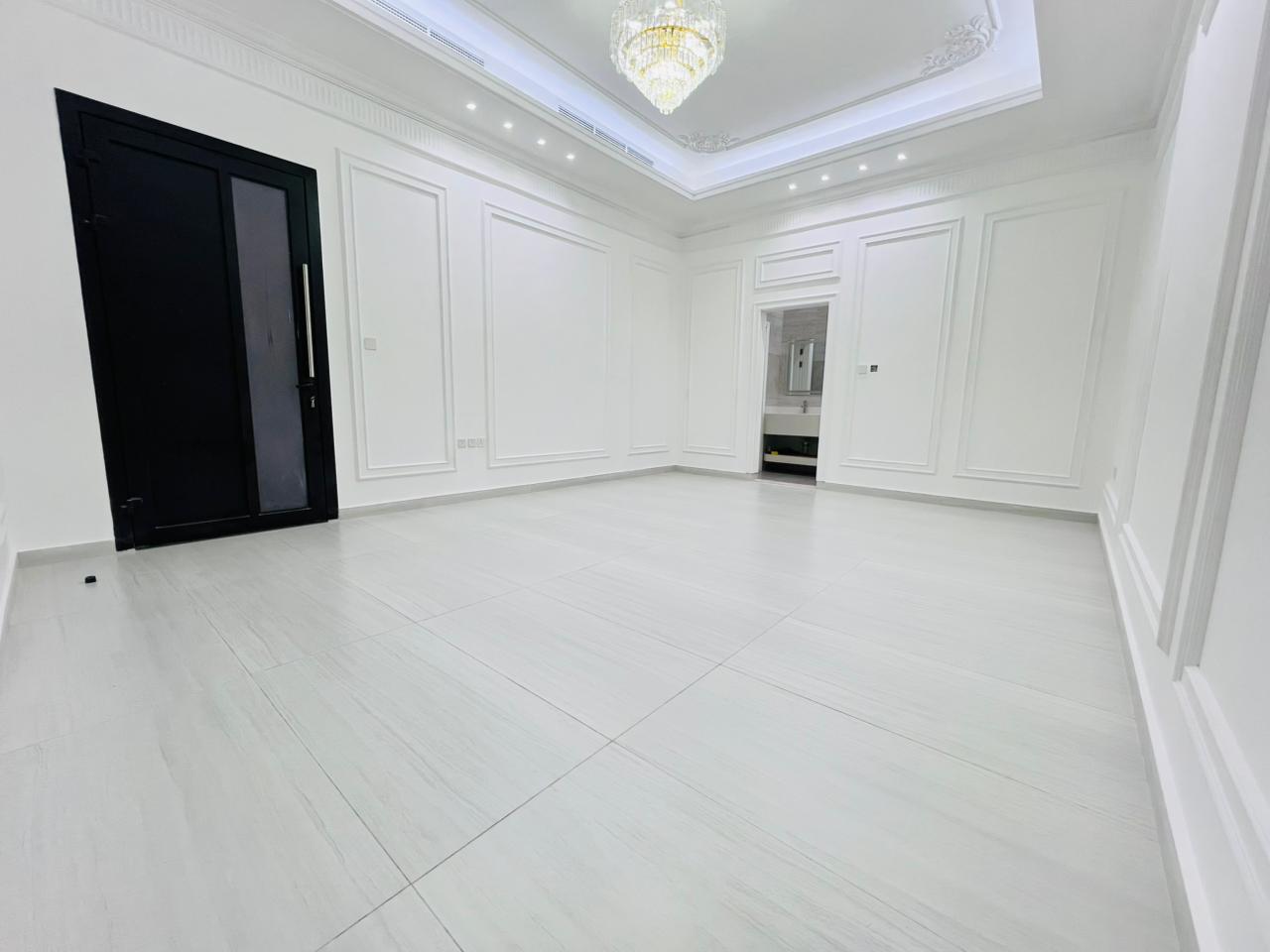 Modern villa for sale in Al-Haliyo 1 area, registration fees included 4